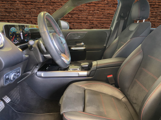 MERCEDES-BENZ GLB 250 AMG Line 4 MATIC-image-9