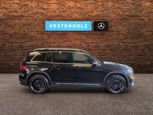 MERCEDES-BENZ GLB 250 AMG Line 4 MATIC-image-2