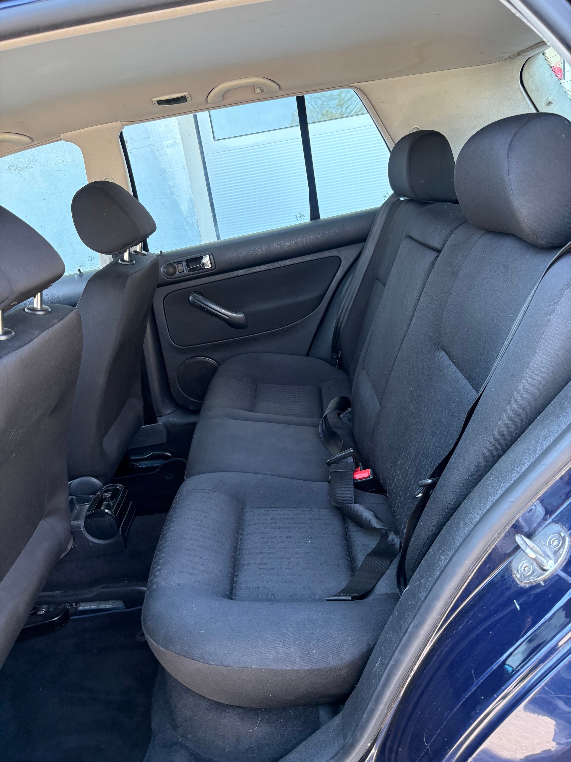 VW Golf 1.6 Automatic-image-9