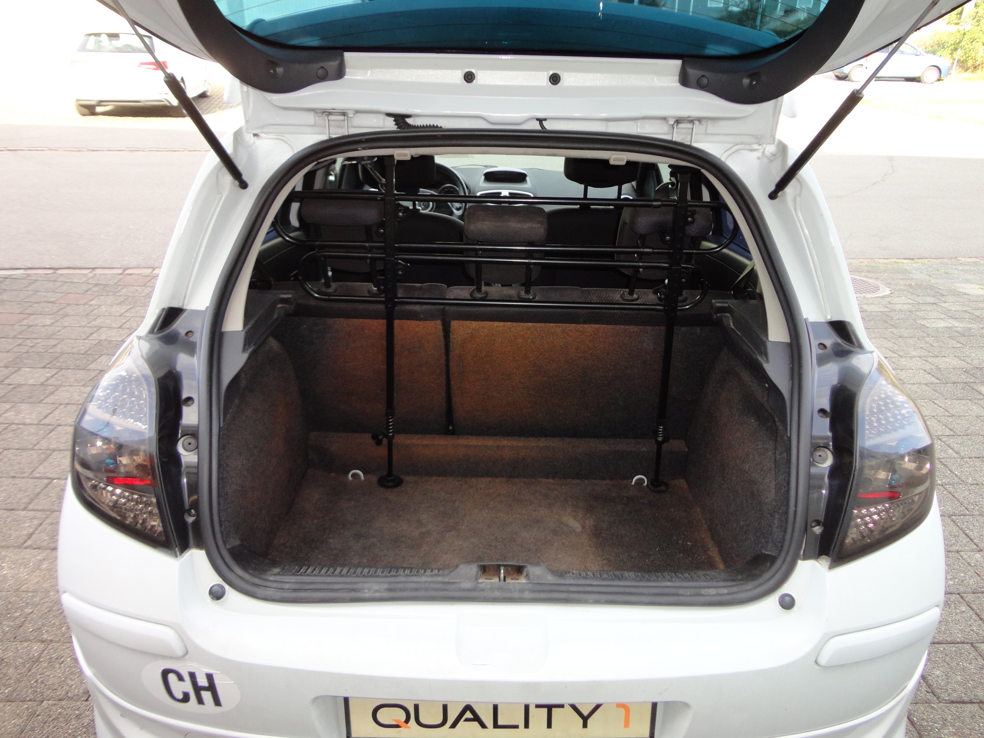 RENAULT Clio 1.2 16V Turbo Dynamique-image-10