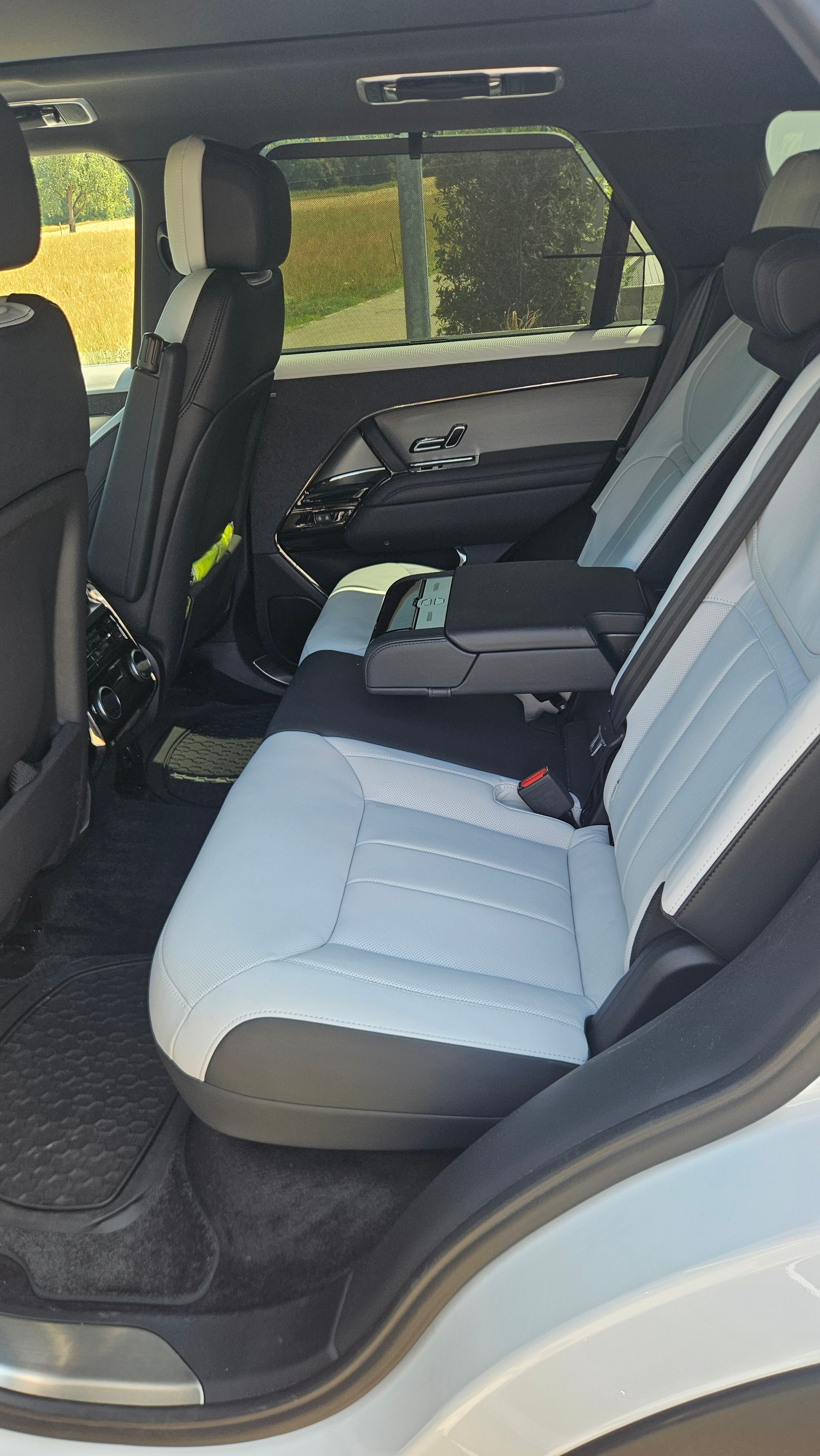 LAND ROVER 3.0 I6 HSE Dynamic-image-5