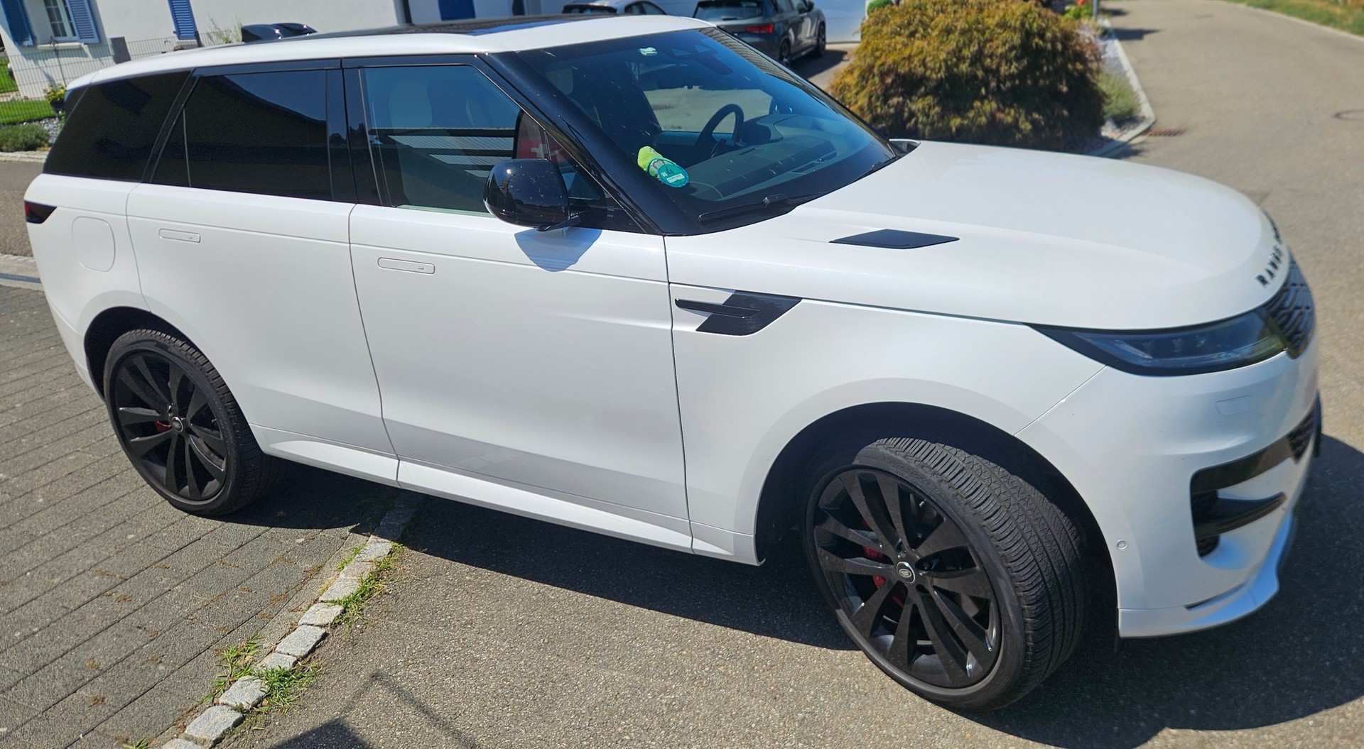 LAND ROVER 3.0 I6 HSE Dynamic-image-1