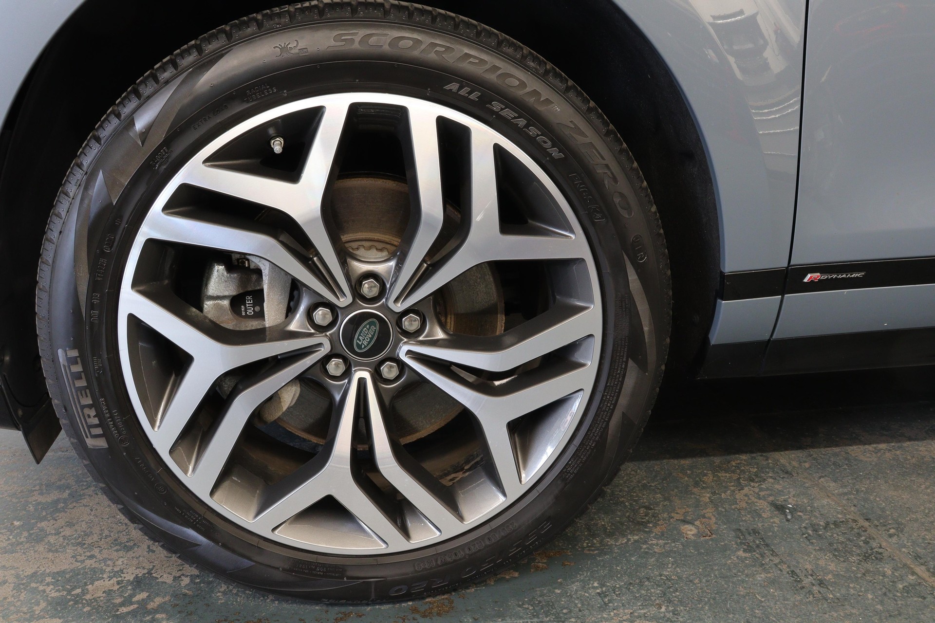 LAND ROVER Range Rover Evoque 2.0 T 250 First Edition-image-11