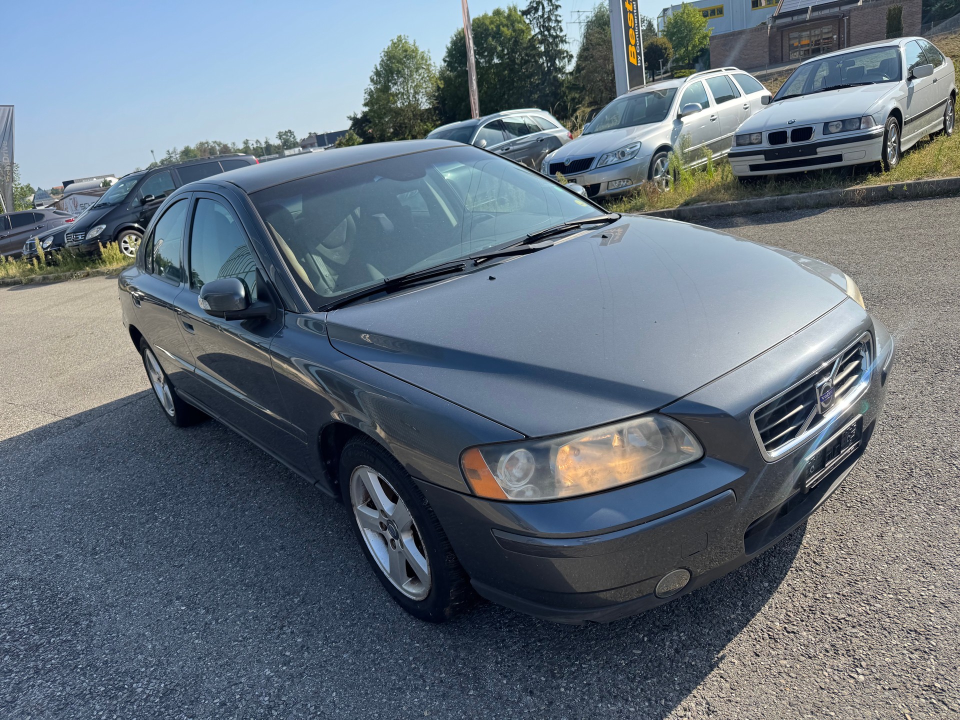 VOLVO S60 2.4 Summum-image-2
