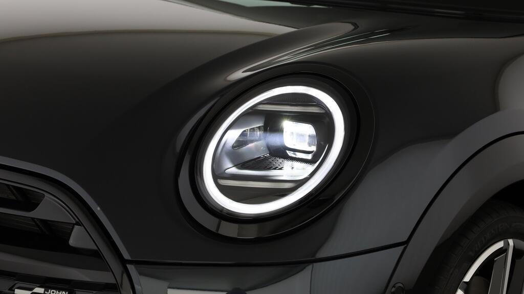 MINI John Cooper Works Cabrio-image-15