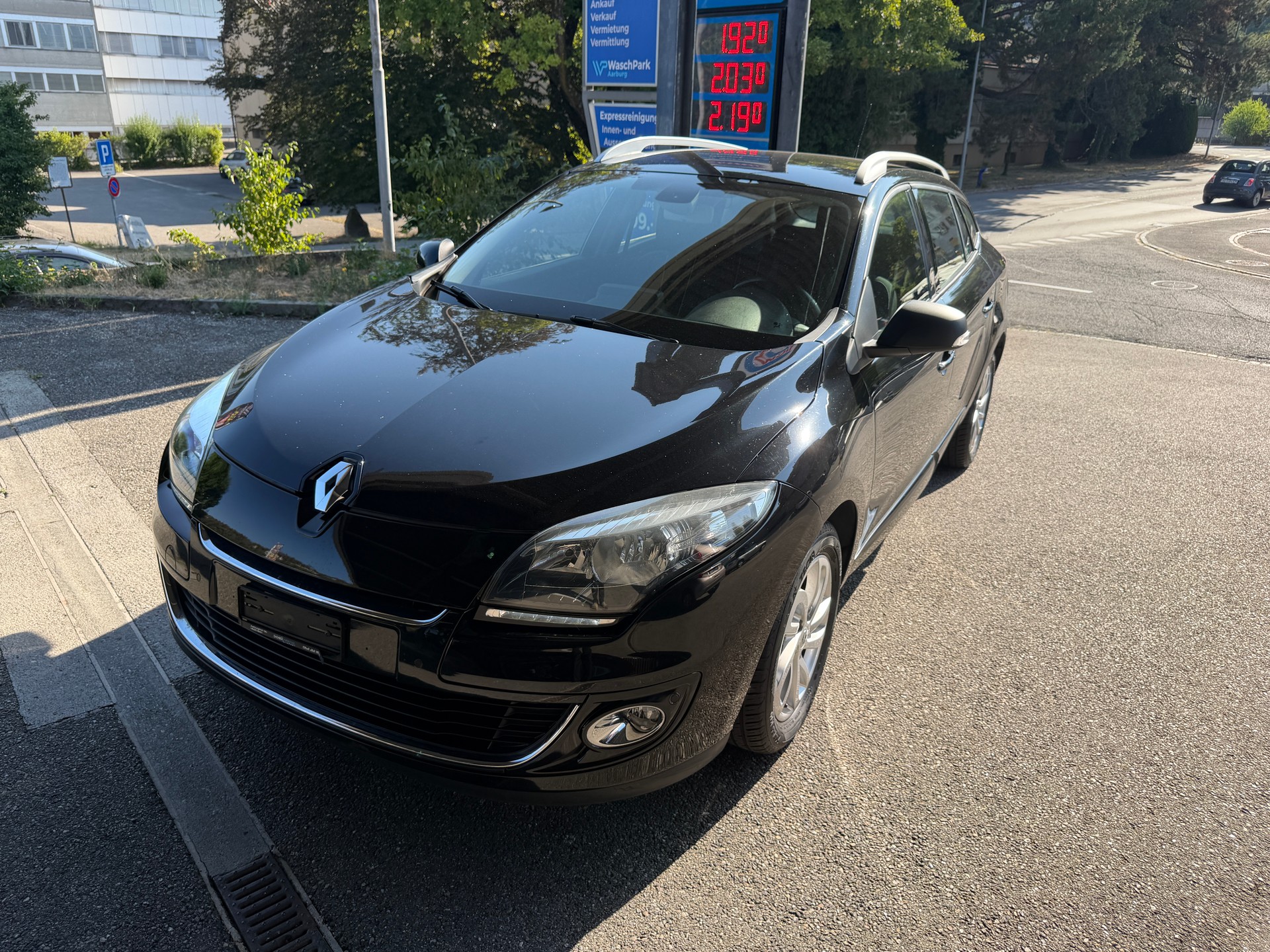 RENAULT Mégane Grandtour 1.2 16V Turbo "mit Garantieoptionen"-image-0