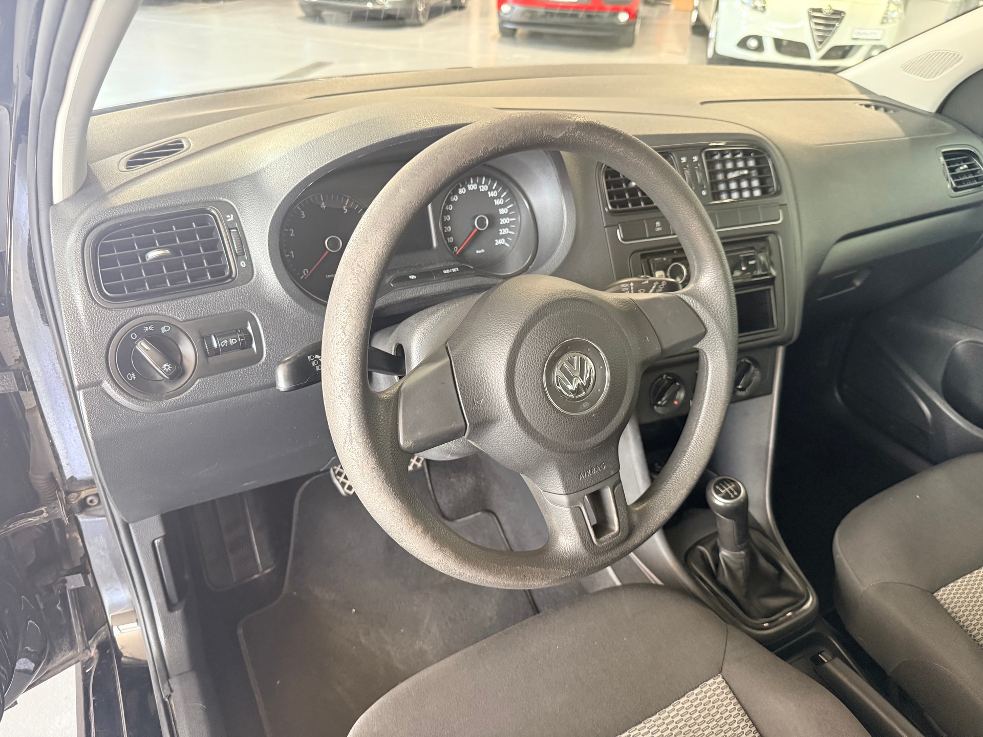 VW Polo 1.2 6V Trendline-image-8