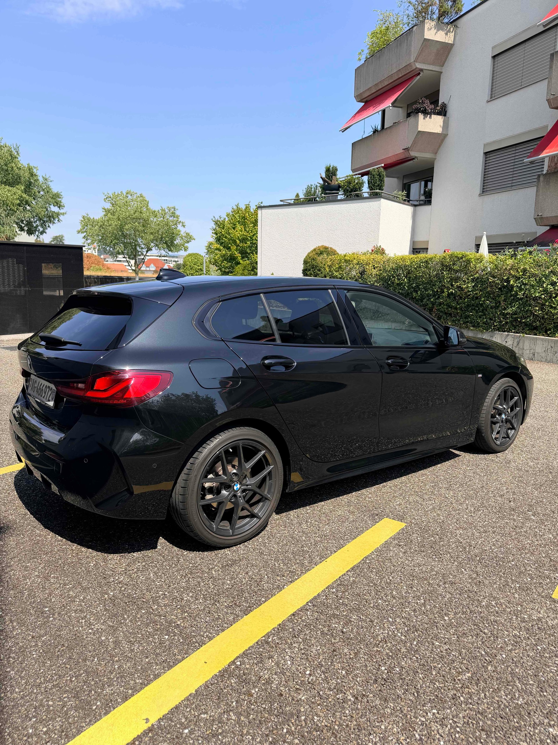 BMW 118i M Sport-image-2