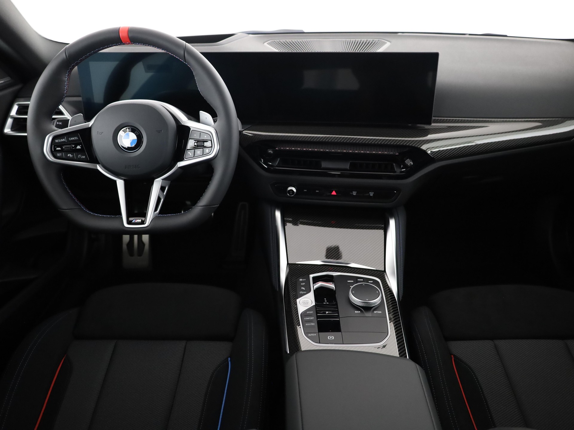 BMW M240i xDrive Coupé-image-14