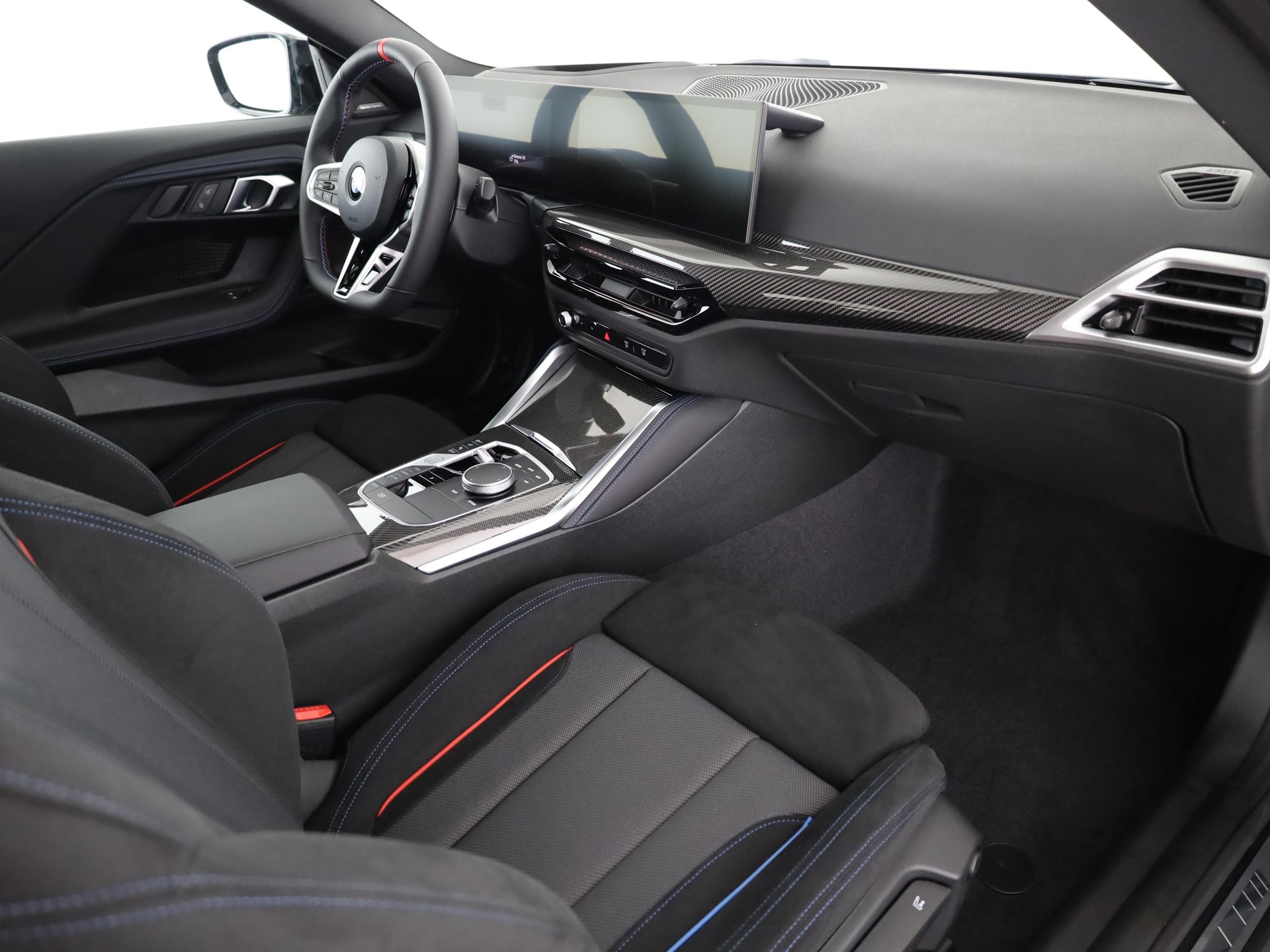 BMW M240i xDrive Coupé-image-10