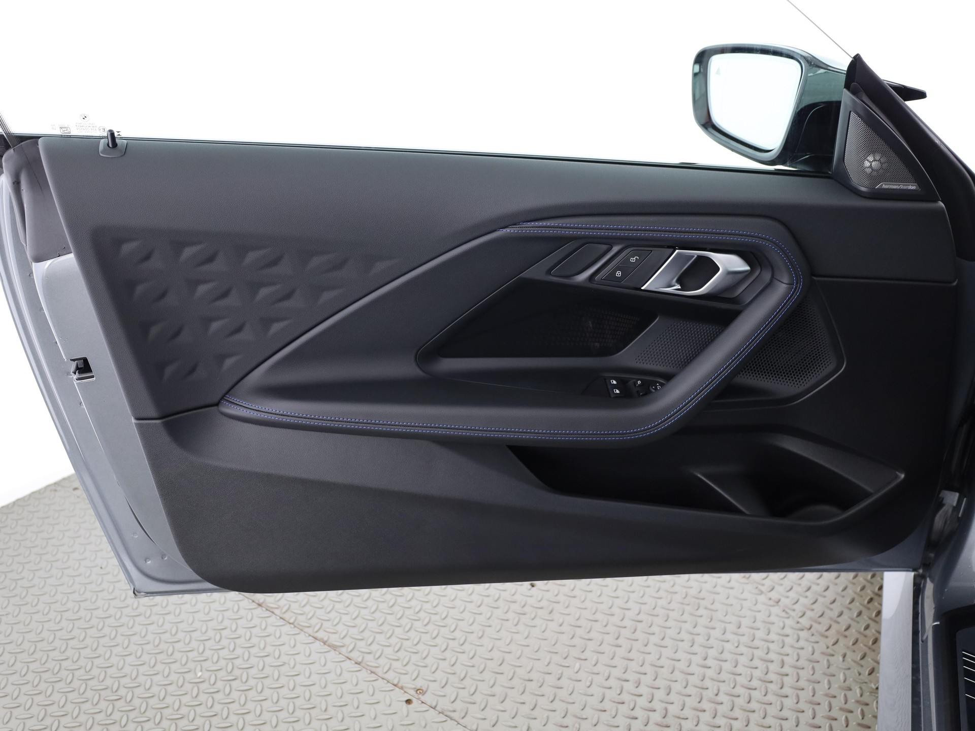 BMW M240i xDrive Coupé-image-7