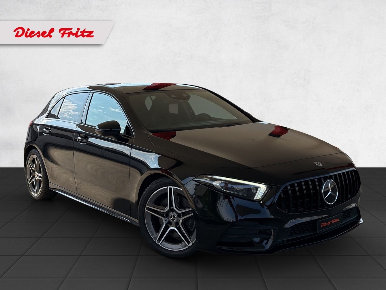 MERCEDES-BENZ A 220 d AMG Line-image-6
