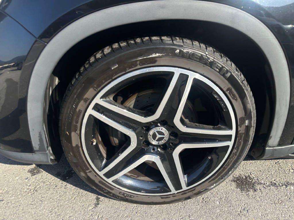 MERCEDES-BENZ GLA 220 AMG Line 4m-image-13