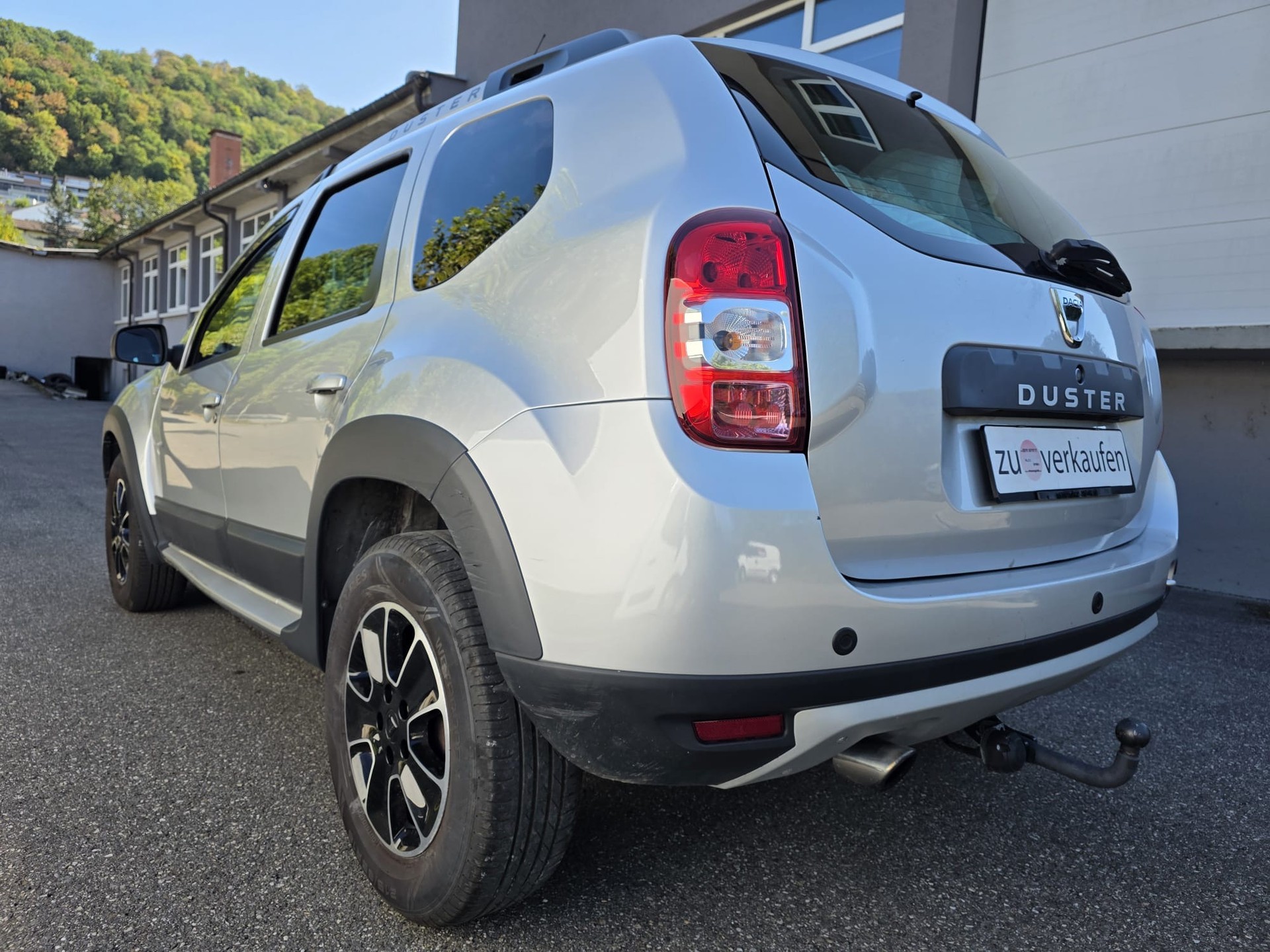DACIA Duster 1.2 T Lauréate 4x4-image-5