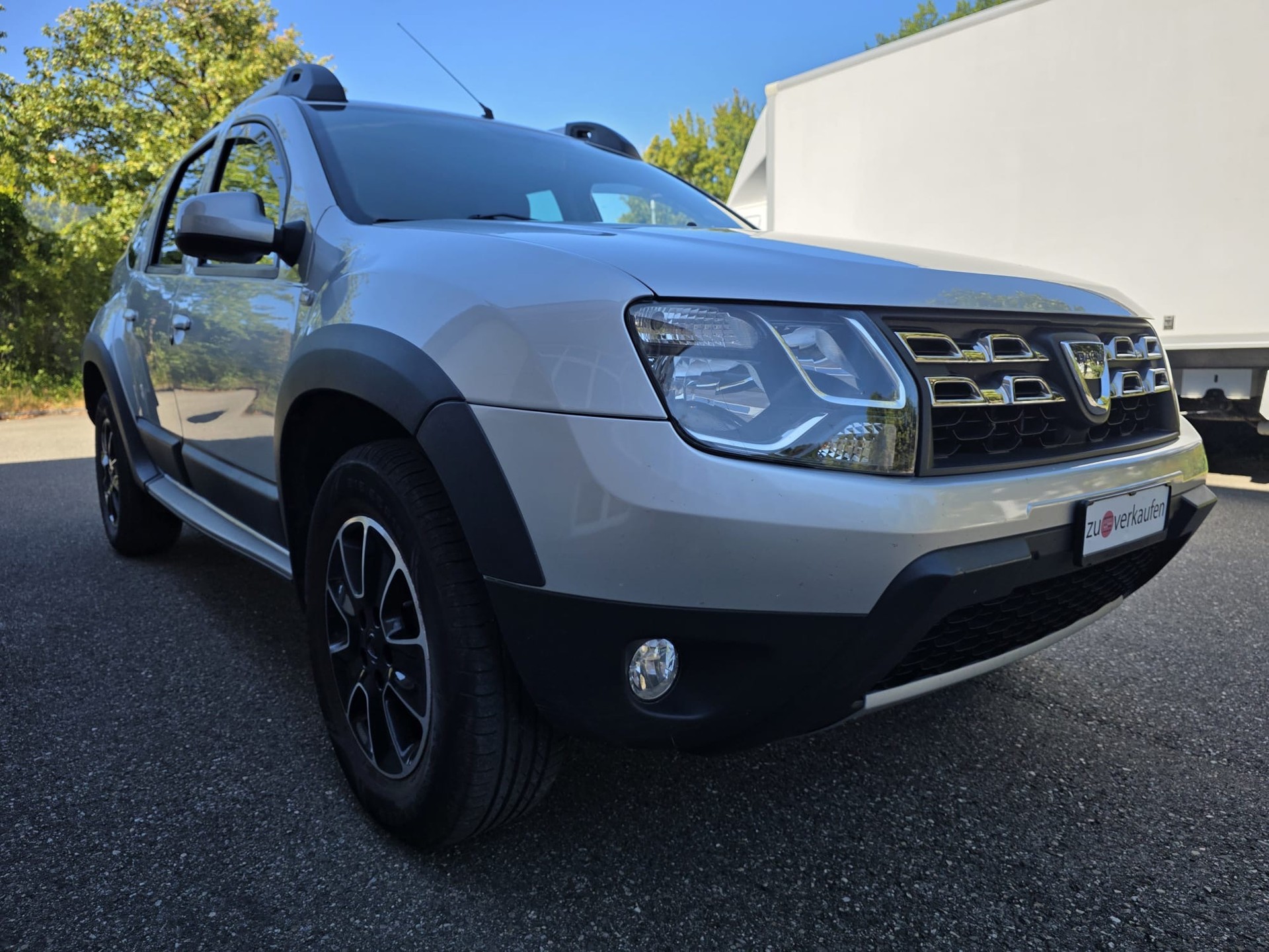 DACIA Duster 1.2 T Lauréate 4x4-image-2