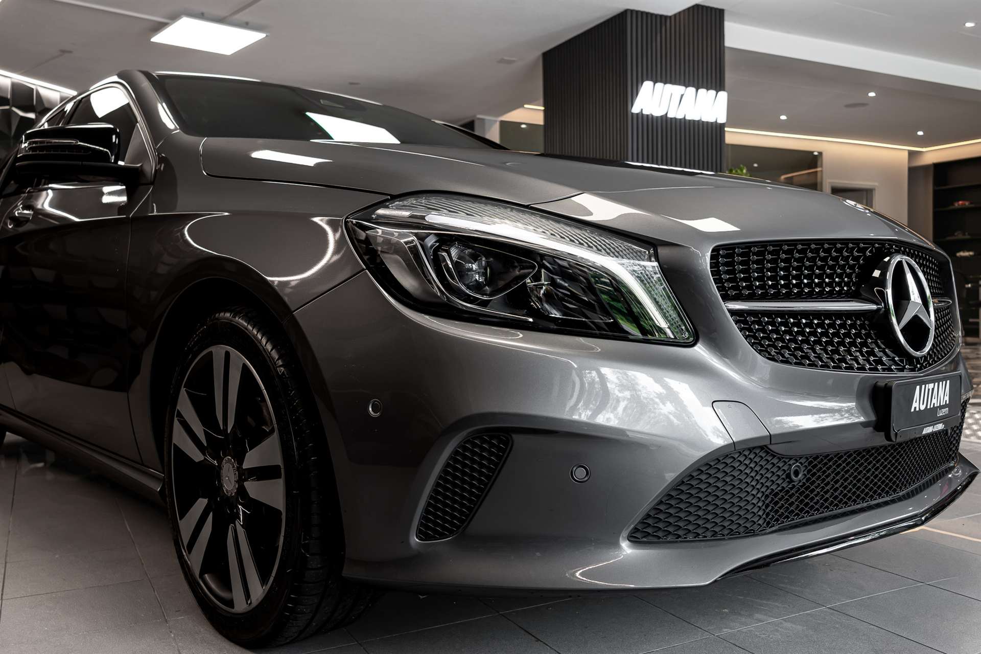 MERCEDES-BENZ A 220 Urban 4Matic 7G-DCT-image-23