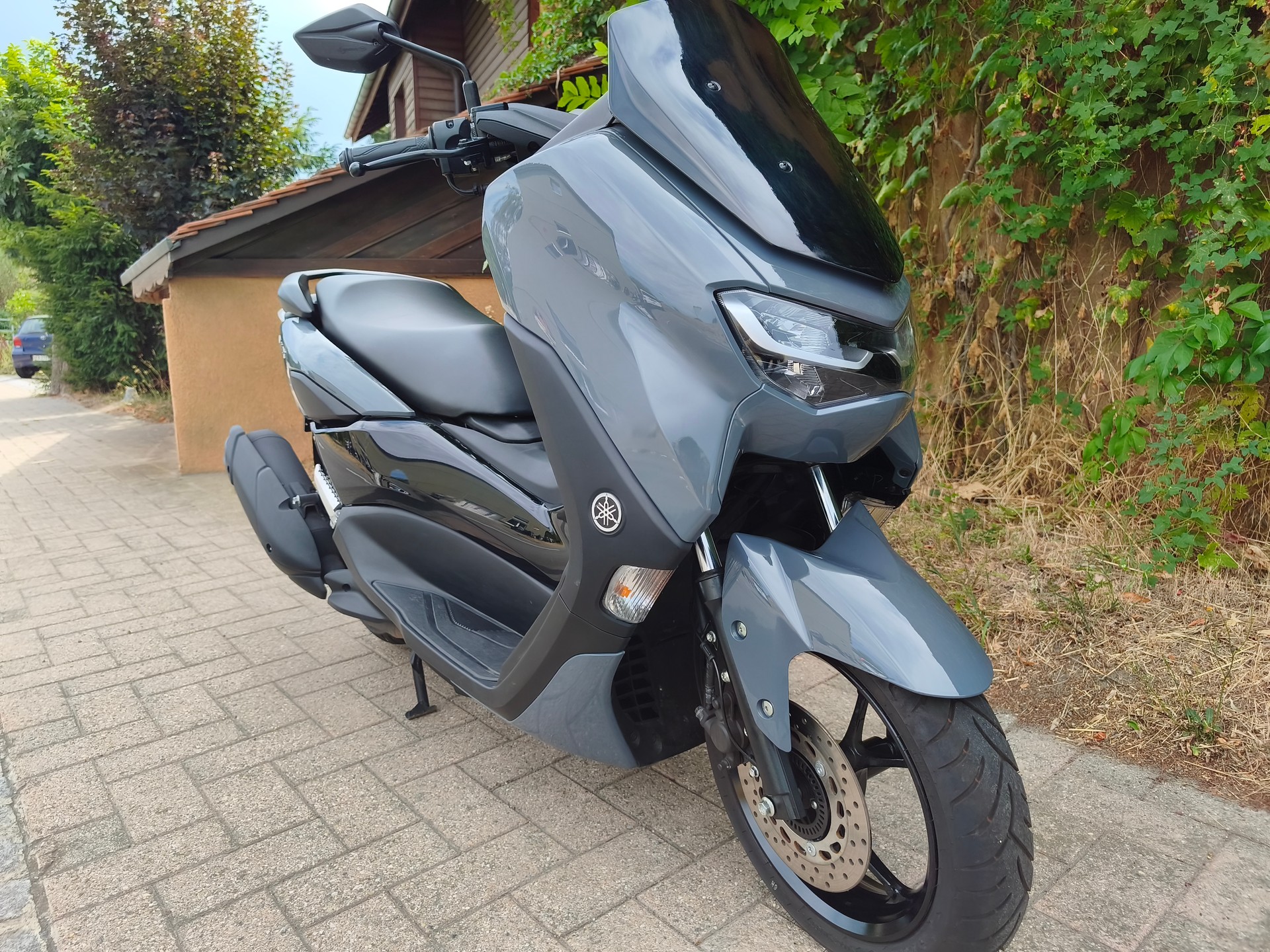 YAMAHA N-MAX GPD 125-image-4