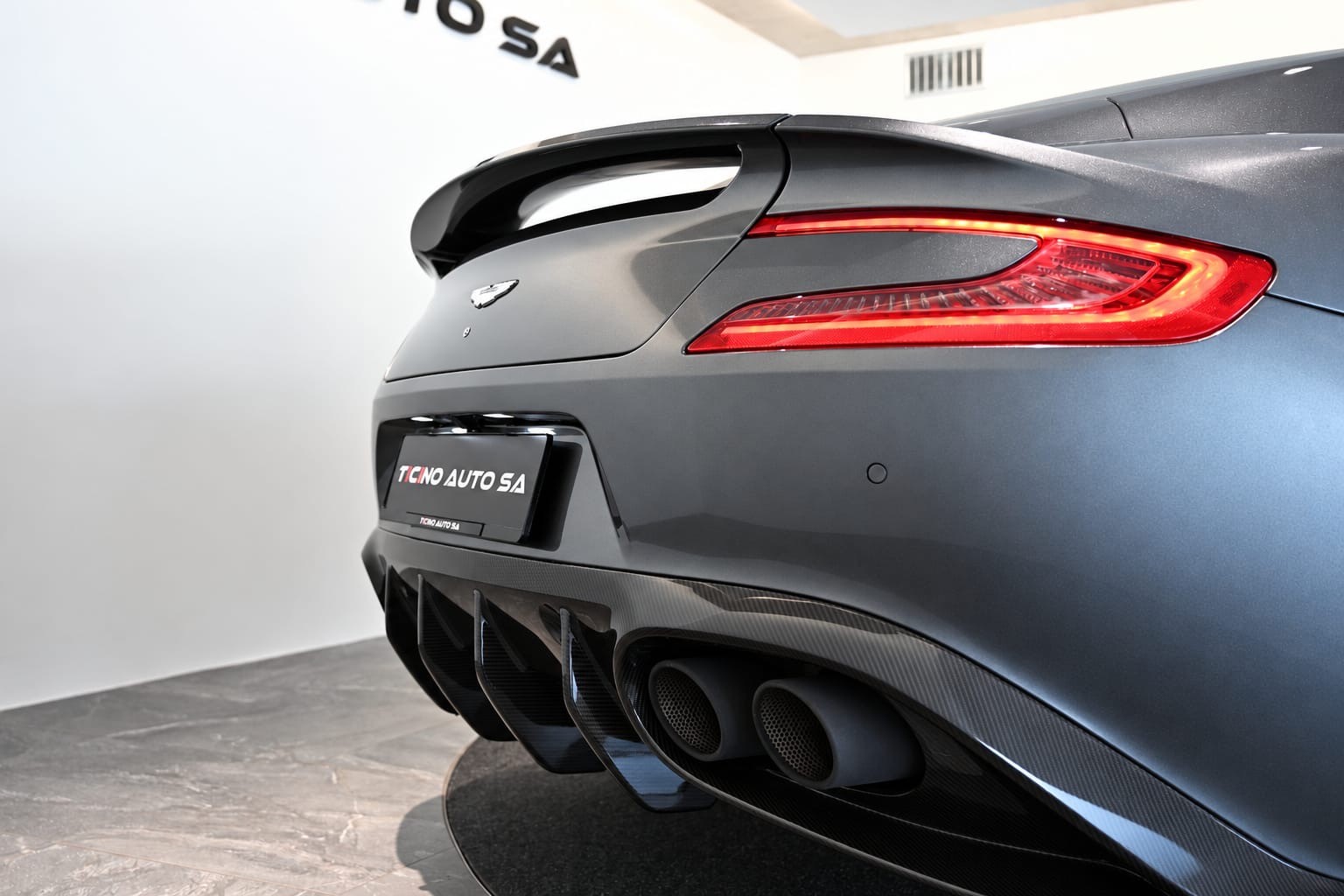ASTON MARTIN Vanquish S Ultimate V12 Touchtronic 3-image-19