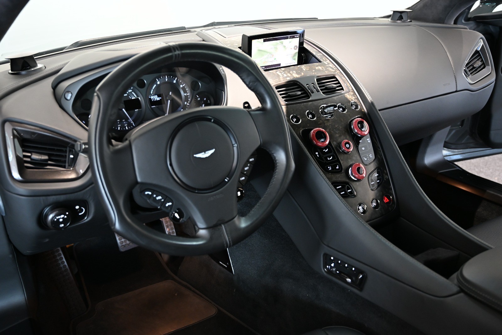 ASTON MARTIN Vanquish S Ultimate V12 Touchtronic 3-image-4
