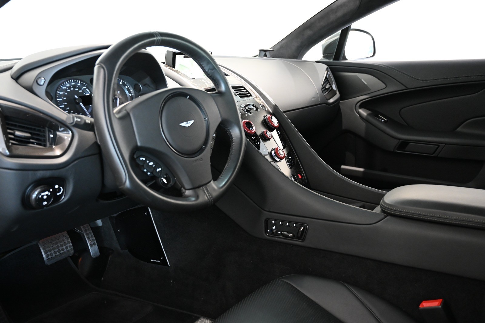 ASTON MARTIN Vanquish S Ultimate V12 Touchtronic 3-image-7