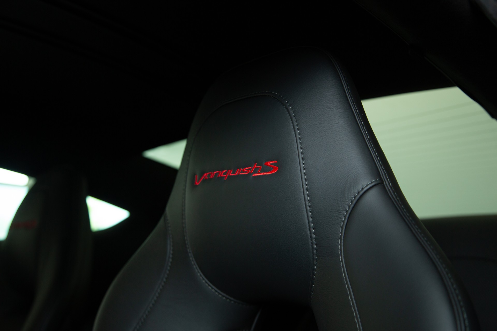 ASTON MARTIN Vanquish S Ultimate V12 Touchtronic 3-image-12