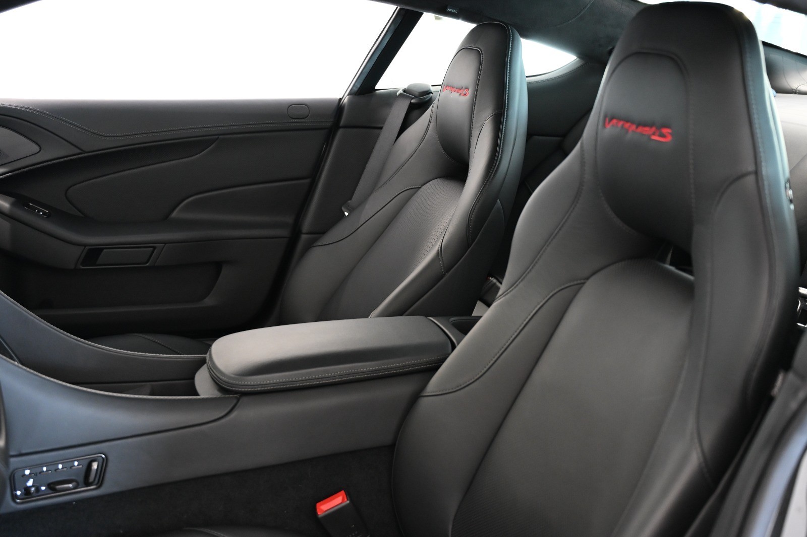 ASTON MARTIN Vanquish S Ultimate V12 Touchtronic 3-image-6
