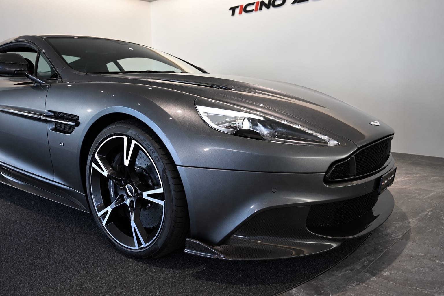 ASTON MARTIN Vanquish S Ultimate V12 Touchtronic 3-image-26