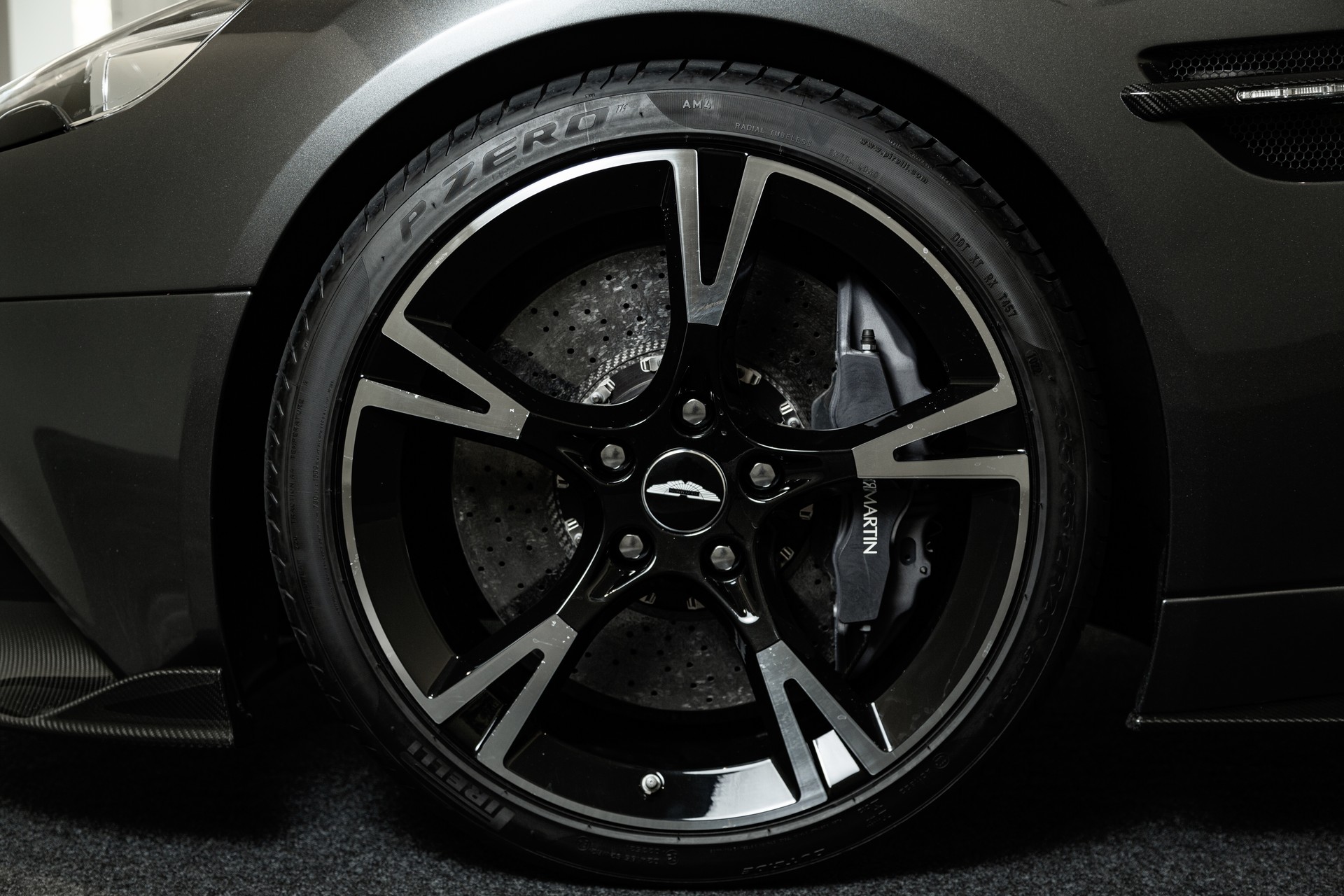 ASTON MARTIN Vanquish S Ultimate V12 Touchtronic 3-image-20