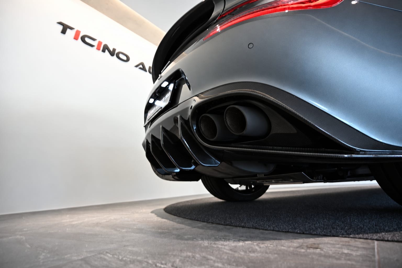 ASTON MARTIN Vanquish S Ultimate V12 Touchtronic 3-image-20