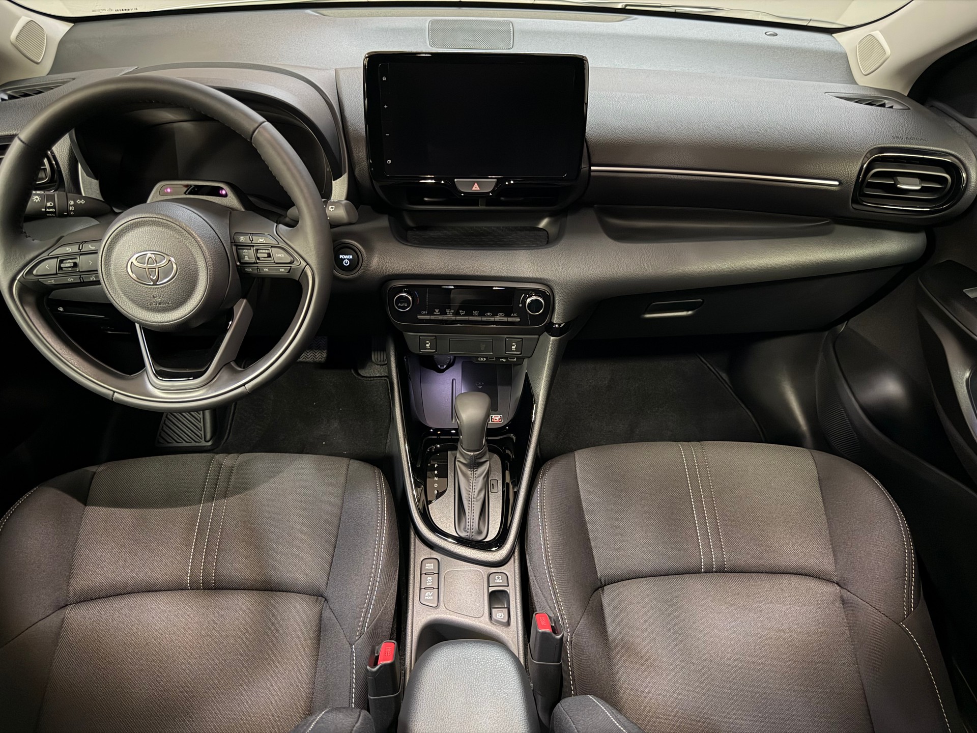 TOYOTA Yaris 1.5 Trend e-CVT-image-14