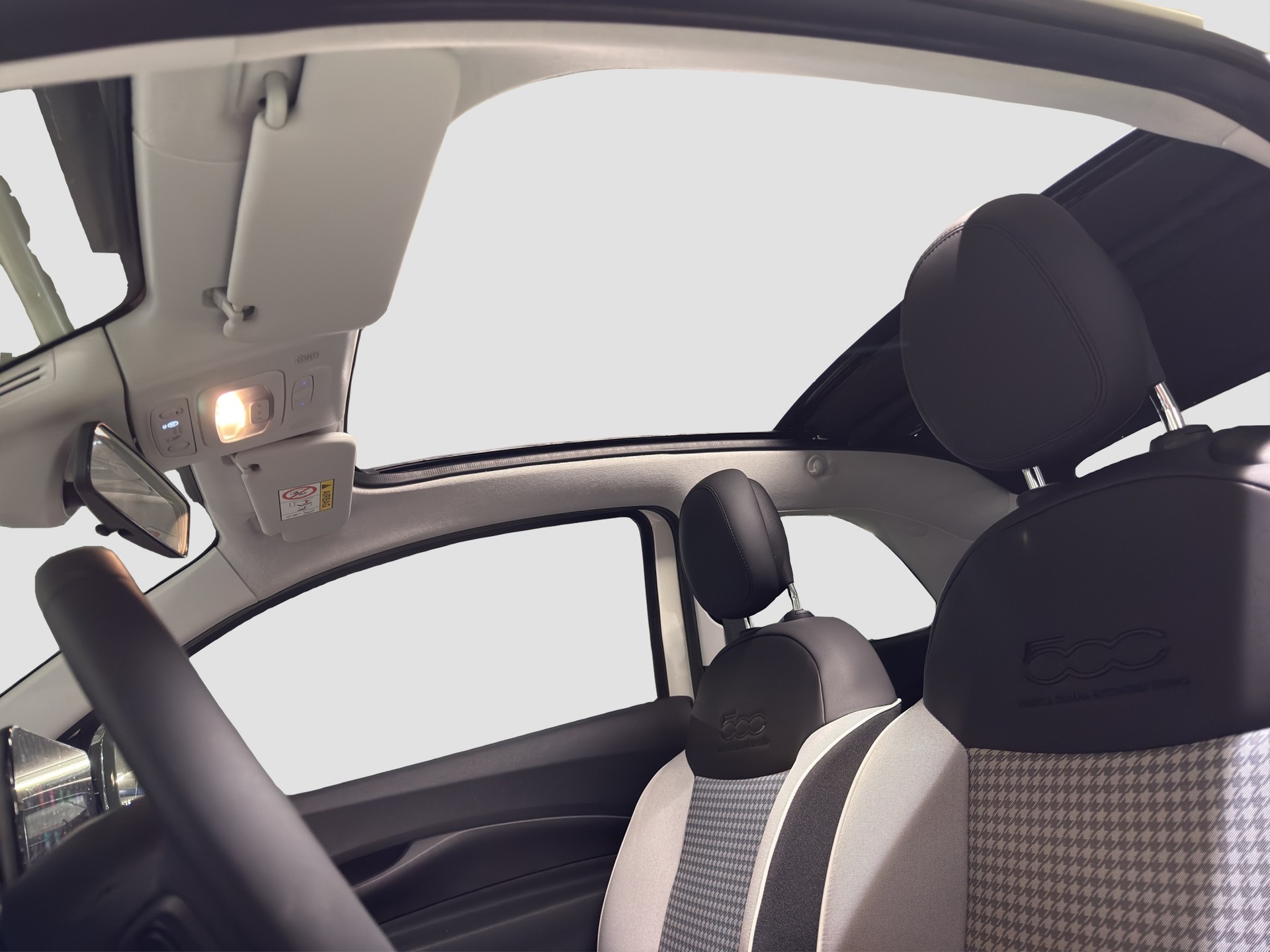 FIAT 500 Cabrio 1.0 Hybrid Dolcevita-image-11