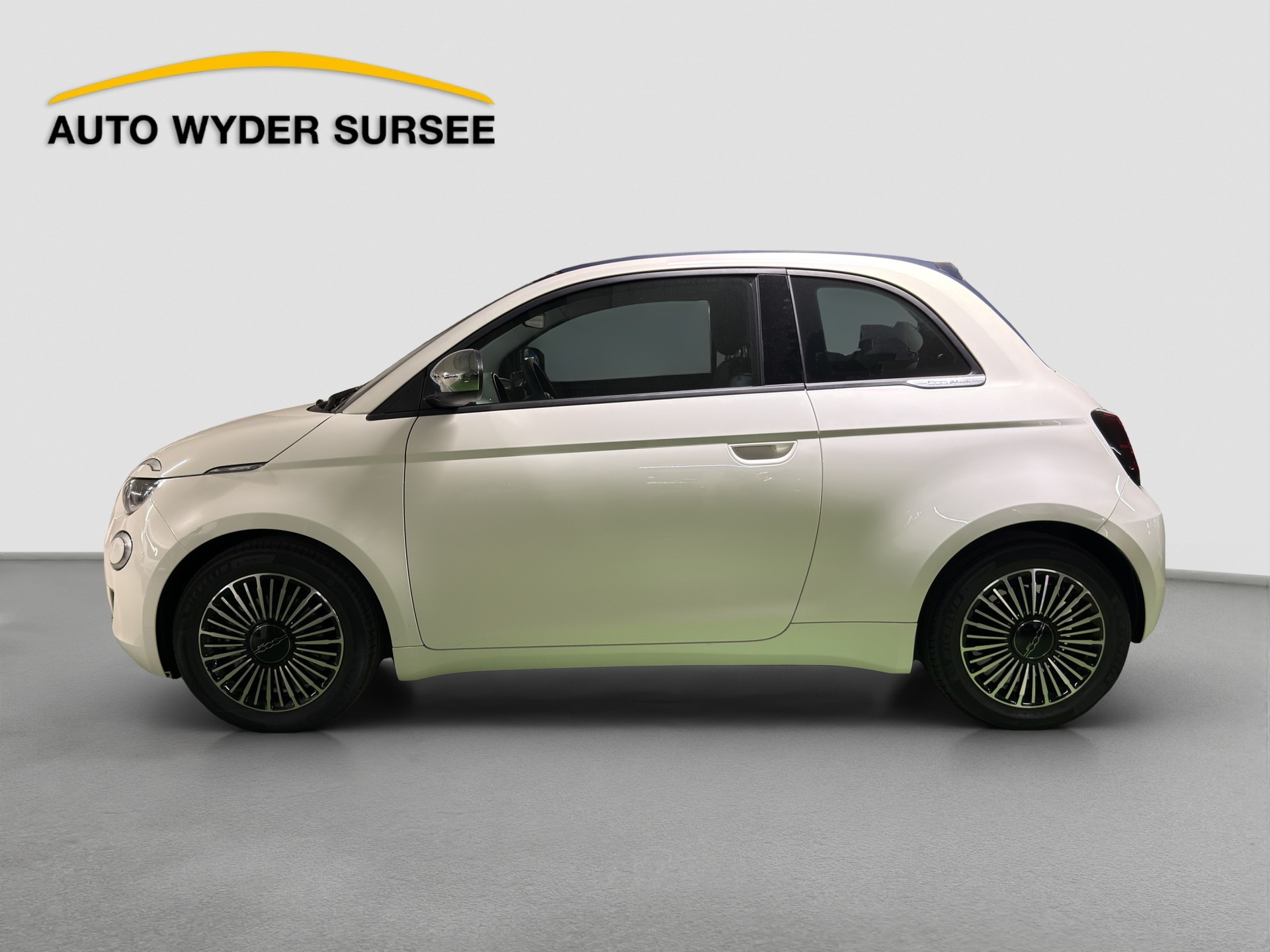 FIAT 500 Cabrio 1.0 Hybrid Dolcevita-image-2