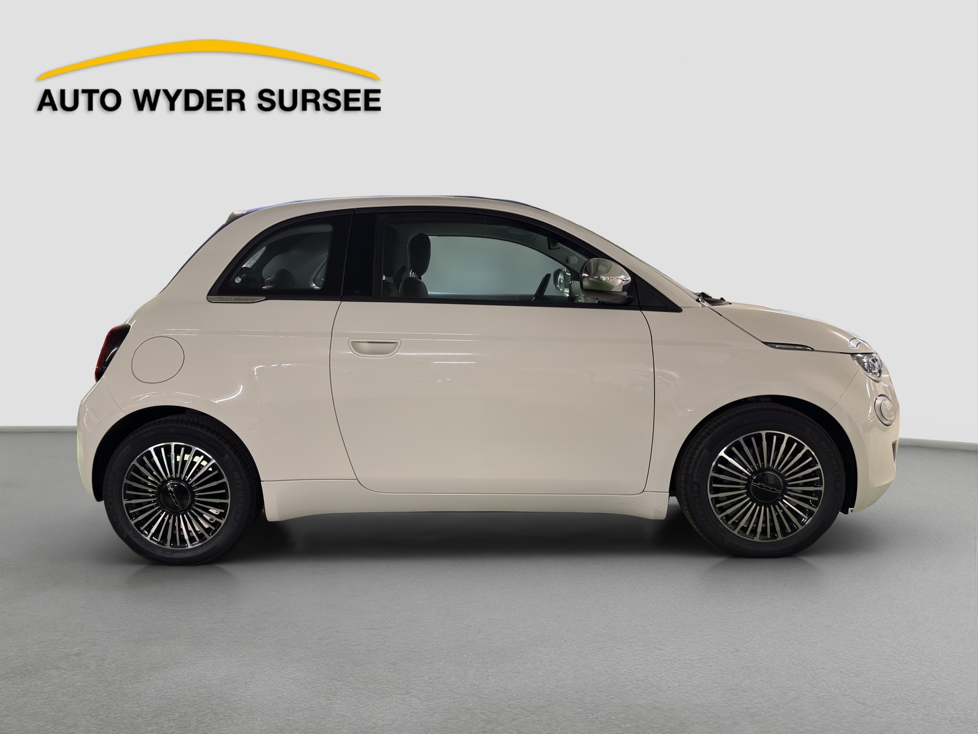 FIAT 500 Cabrio 1.0 Hybrid Dolcevita-image-6