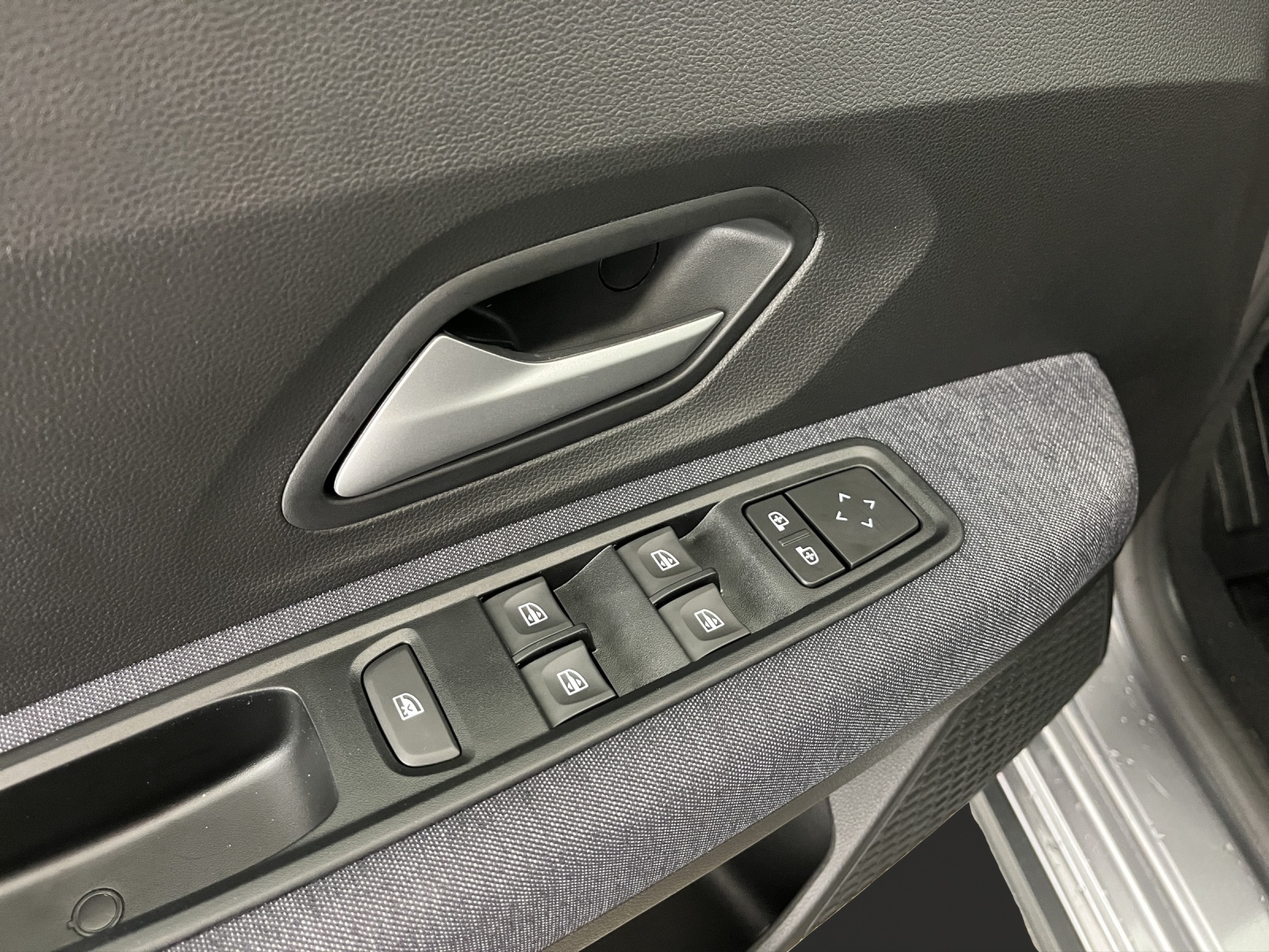 DACIA Jogger 1.8 Hybrid Expression-image-12