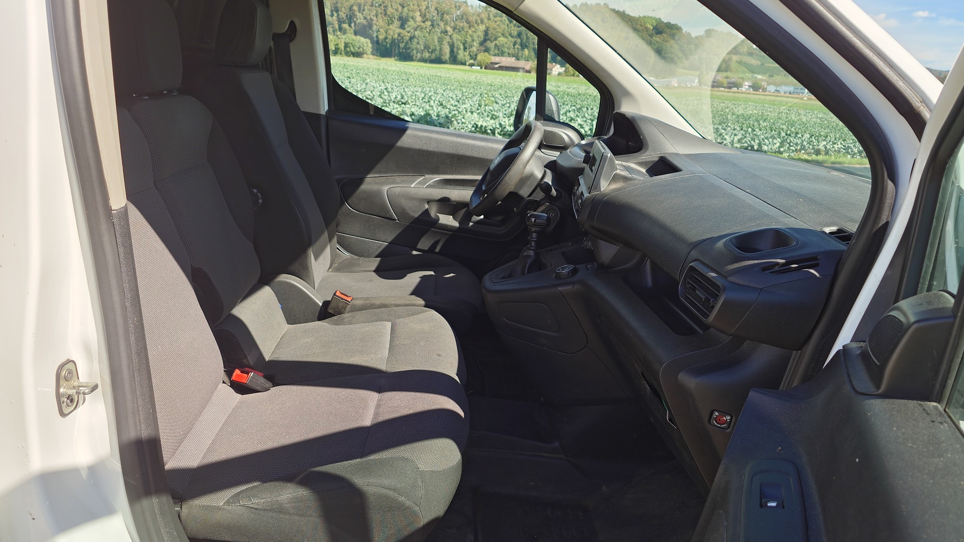 PEUGEOT Partner 1.2 PT s/s Grip 1000kg-image-16