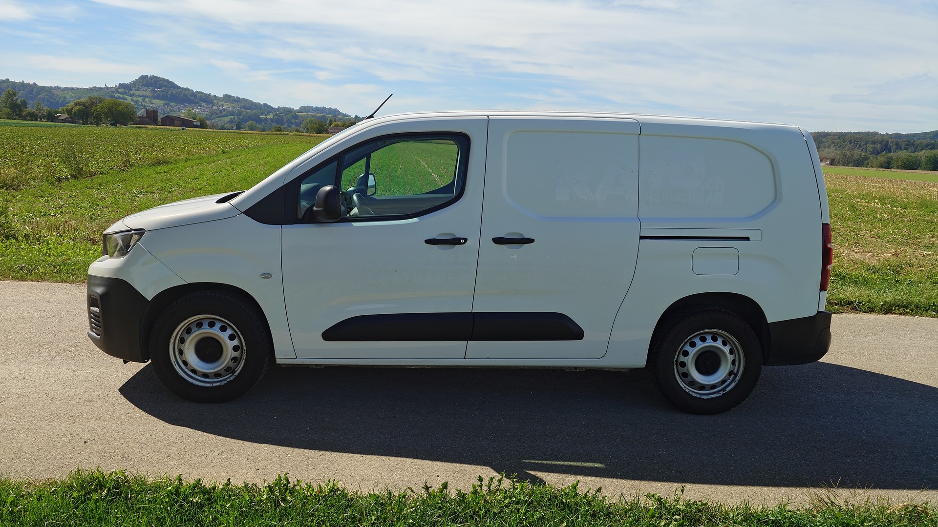 PEUGEOT Partner 1.2 PT s/s Grip 1000kg-image-1