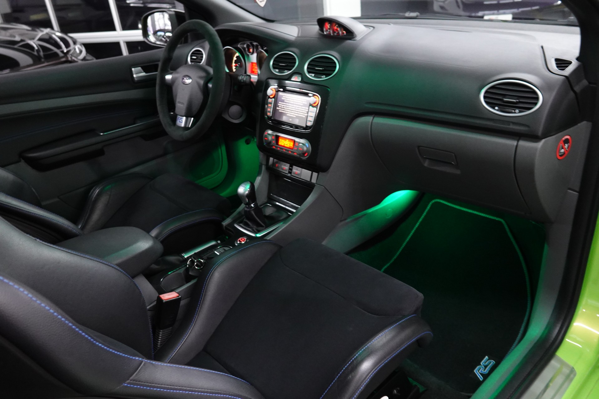 FORD FOCUS 2.5 TURBO RS CH-FZ BULL-X AB TURBO-image-39