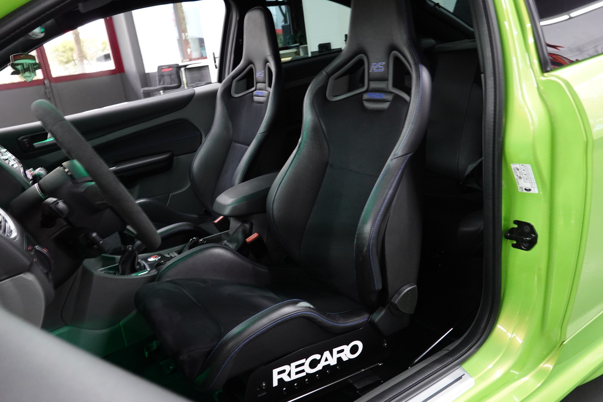FORD FOCUS 2.5 TURBO RS CH-FZ BULL-X AB TURBO-image-33