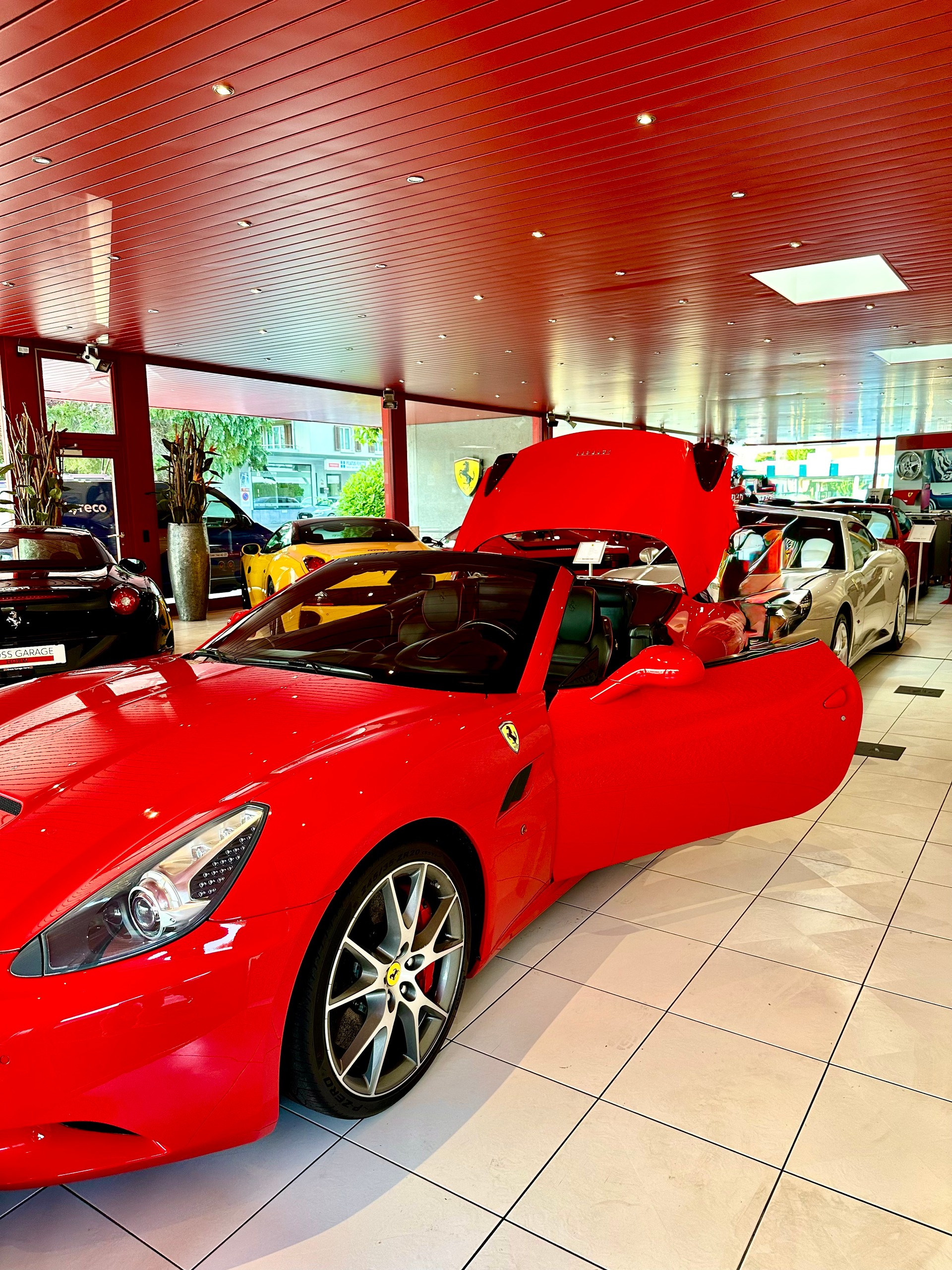 FERRARI California - Letzter Sauger V8! Topzustand & Servicegepflegt - F1-GETRIEBE generalüberholt = BESSER ALS NEU! (CHF 15'000-)