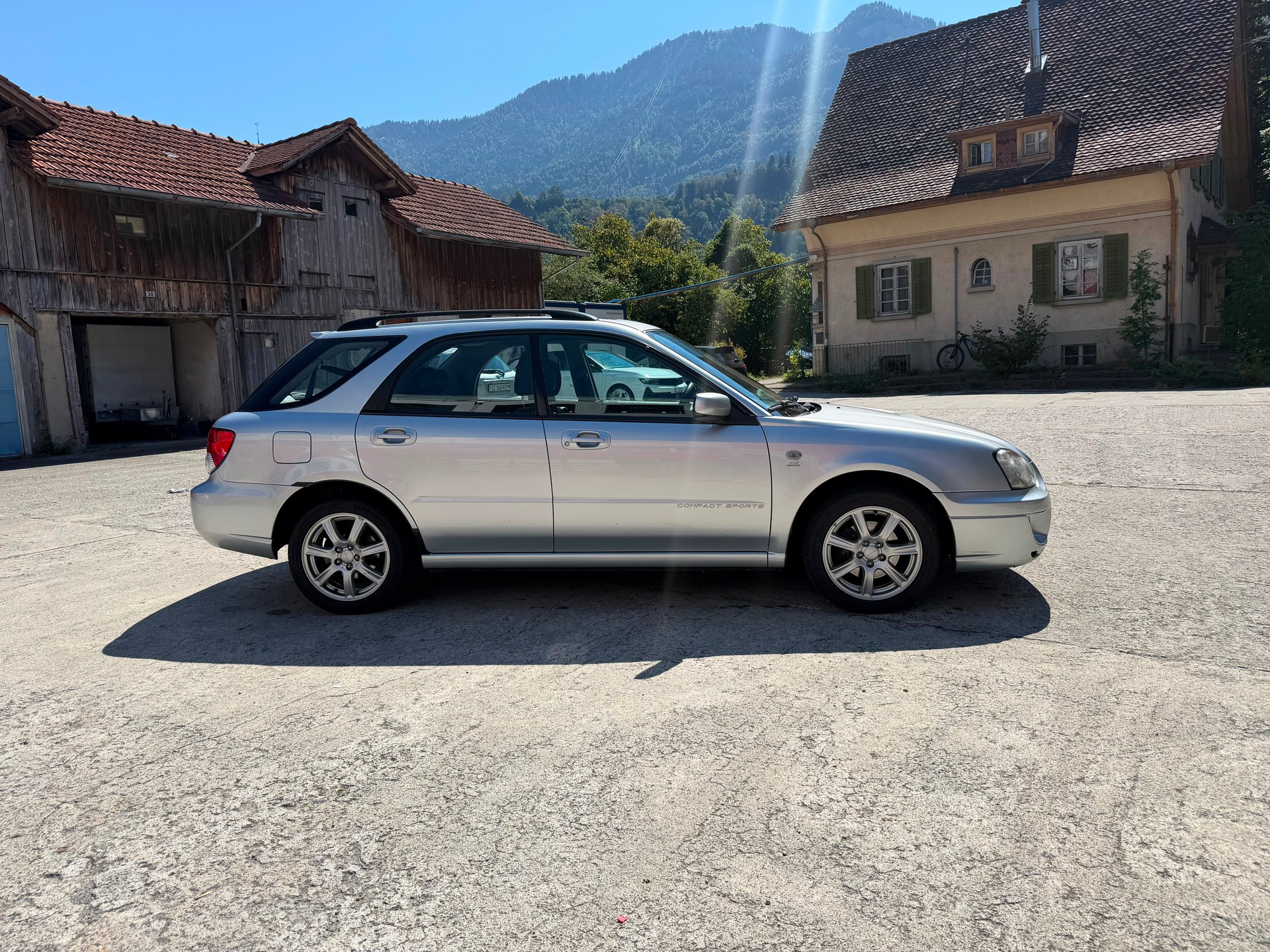 SUBARU Impreza 2.0 Sports-image-3
