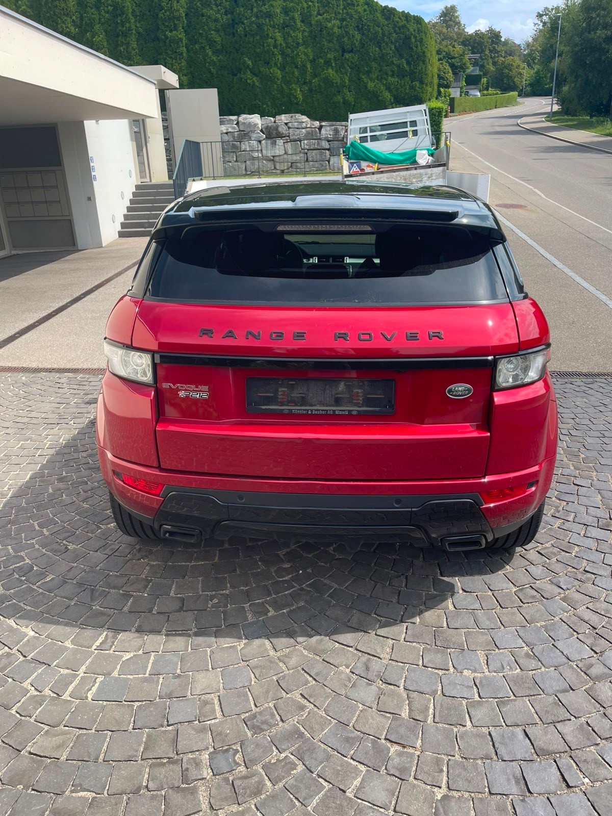 LAND ROVER 2.2 SD4 P212-image-2