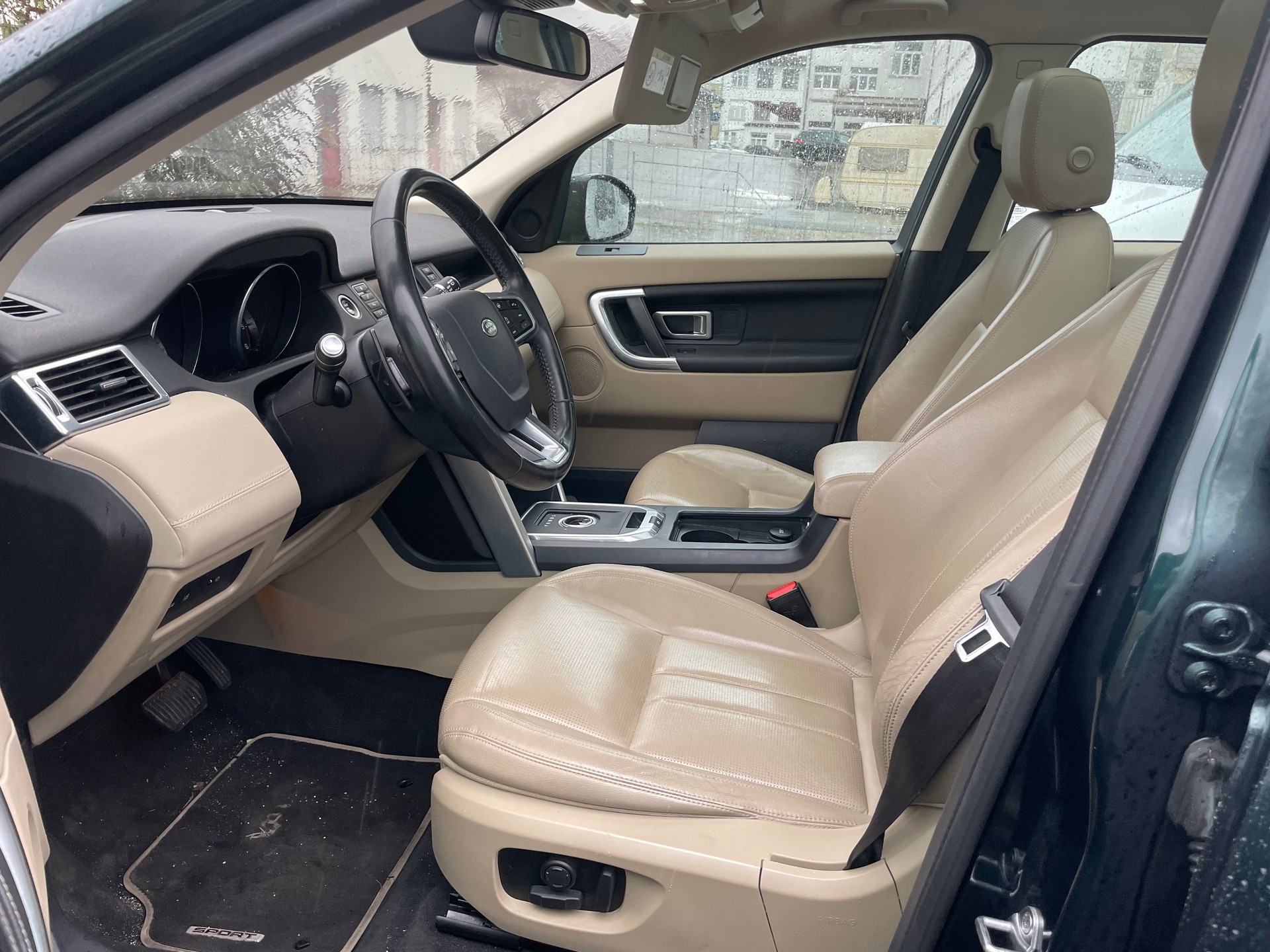 LAND ROVER Discovery Sport 2.0 TD4 Pure AT9-image-5