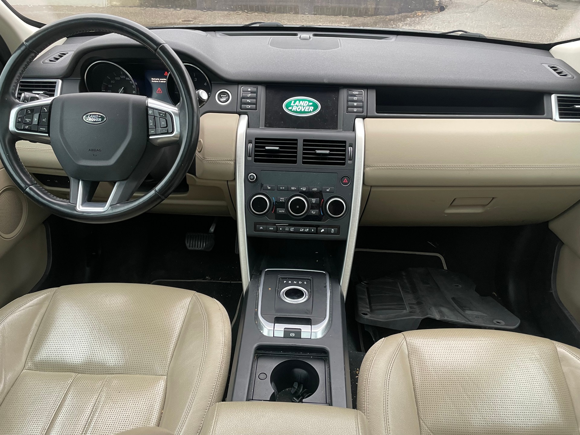 LAND ROVER Discovery Sport 2.0 TD4 Pure AT9-image-9