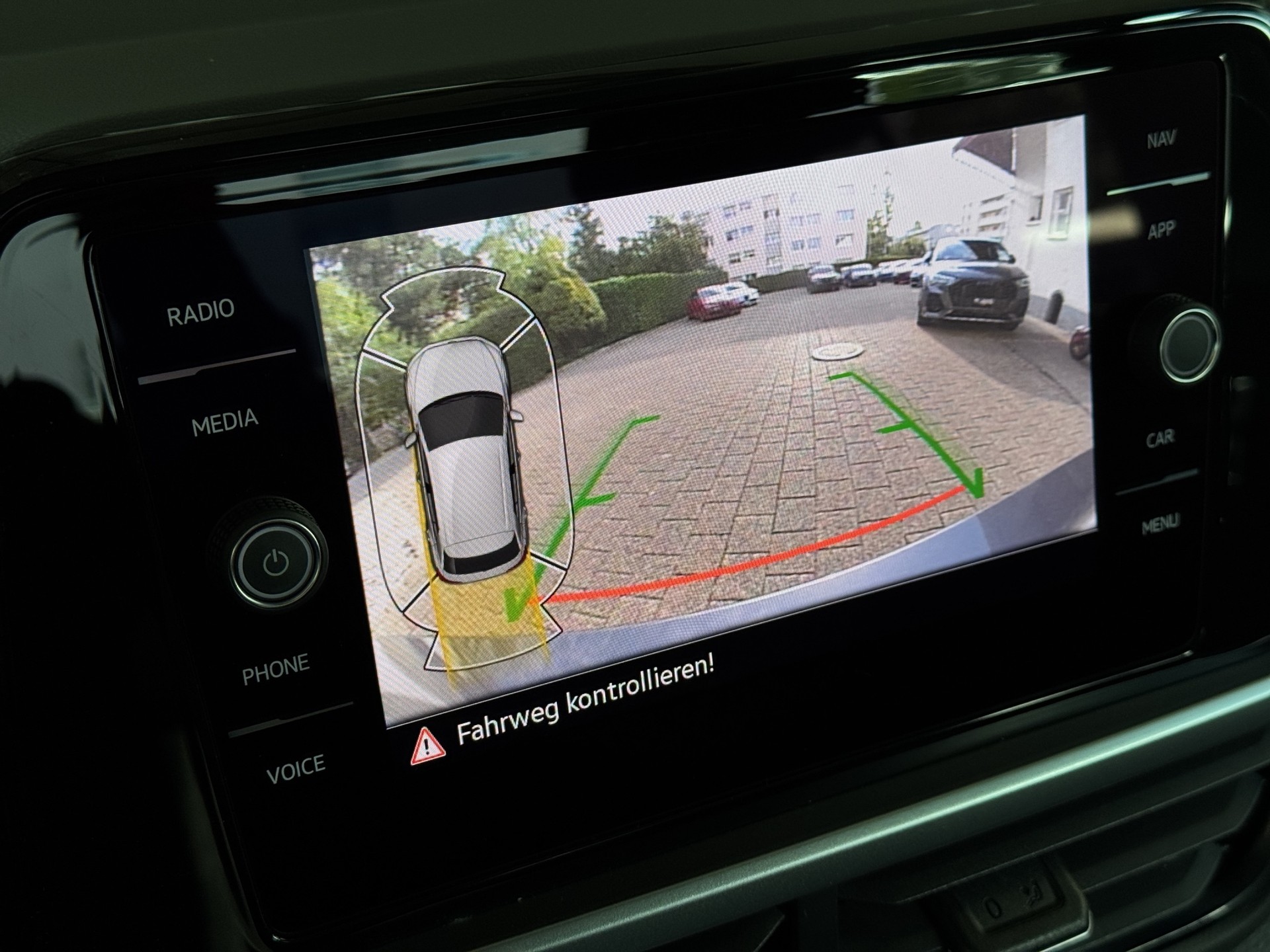 VW T-Roc 1.5 TSI EVO Life Business DSG "Navi-RF.-Kamera-Digital Cockpit PRO"-image-16