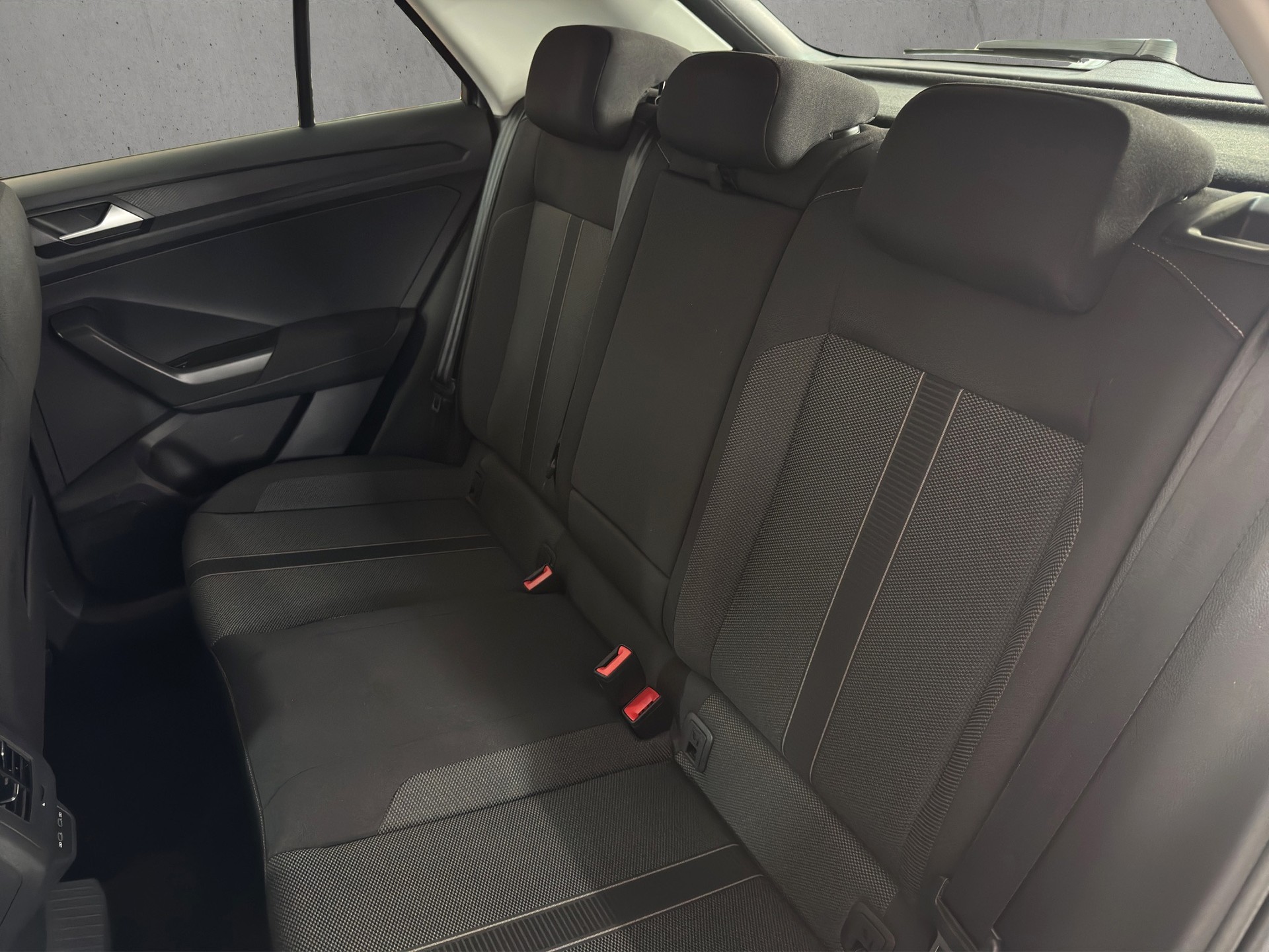 VW T-Roc 1.5 TSI EVO Life Business DSG "Navi-RF.-Kamera-Digital Cockpit PRO"-image-9