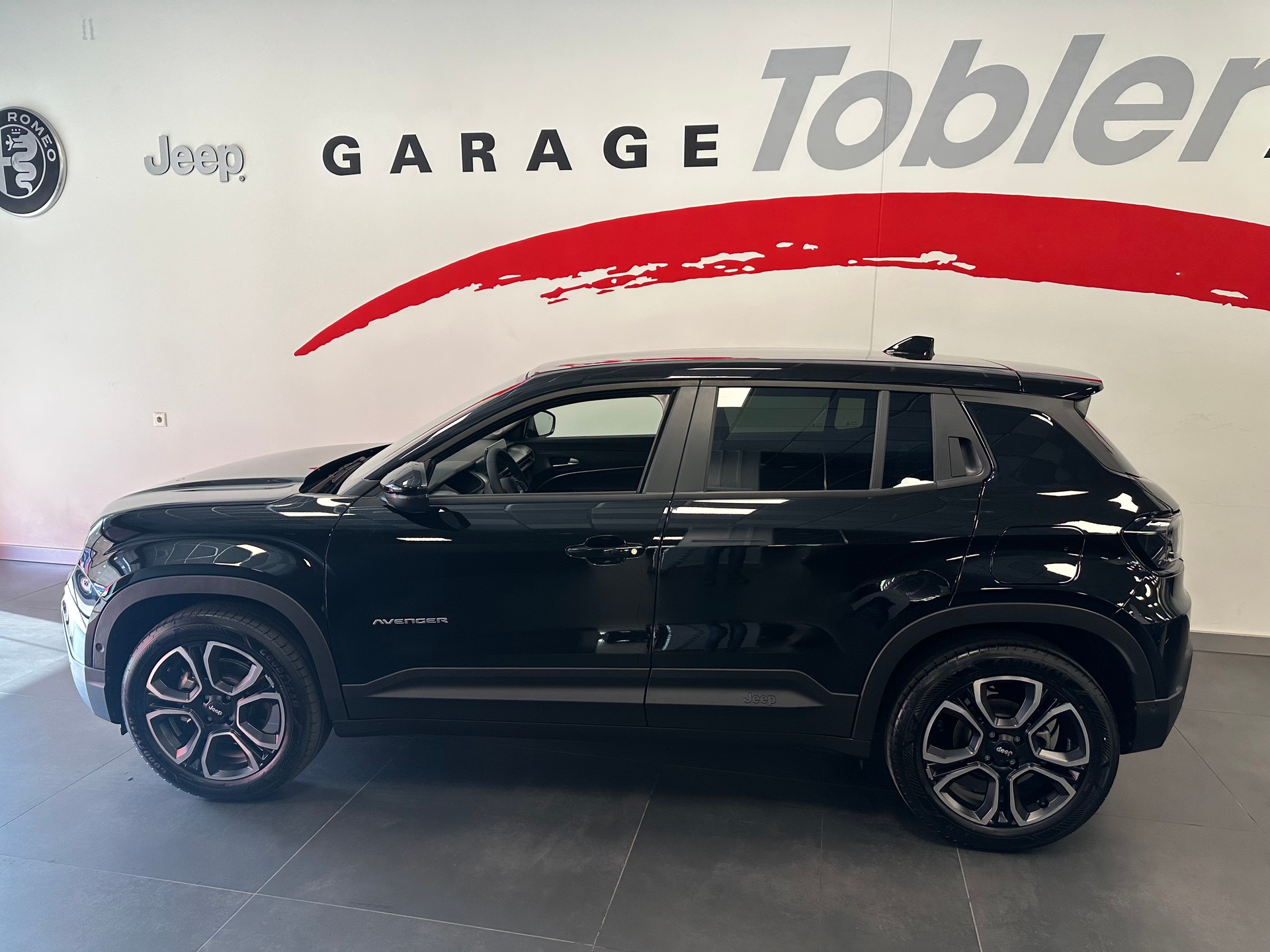 JEEP Avenger 54kWh Summit-image-5