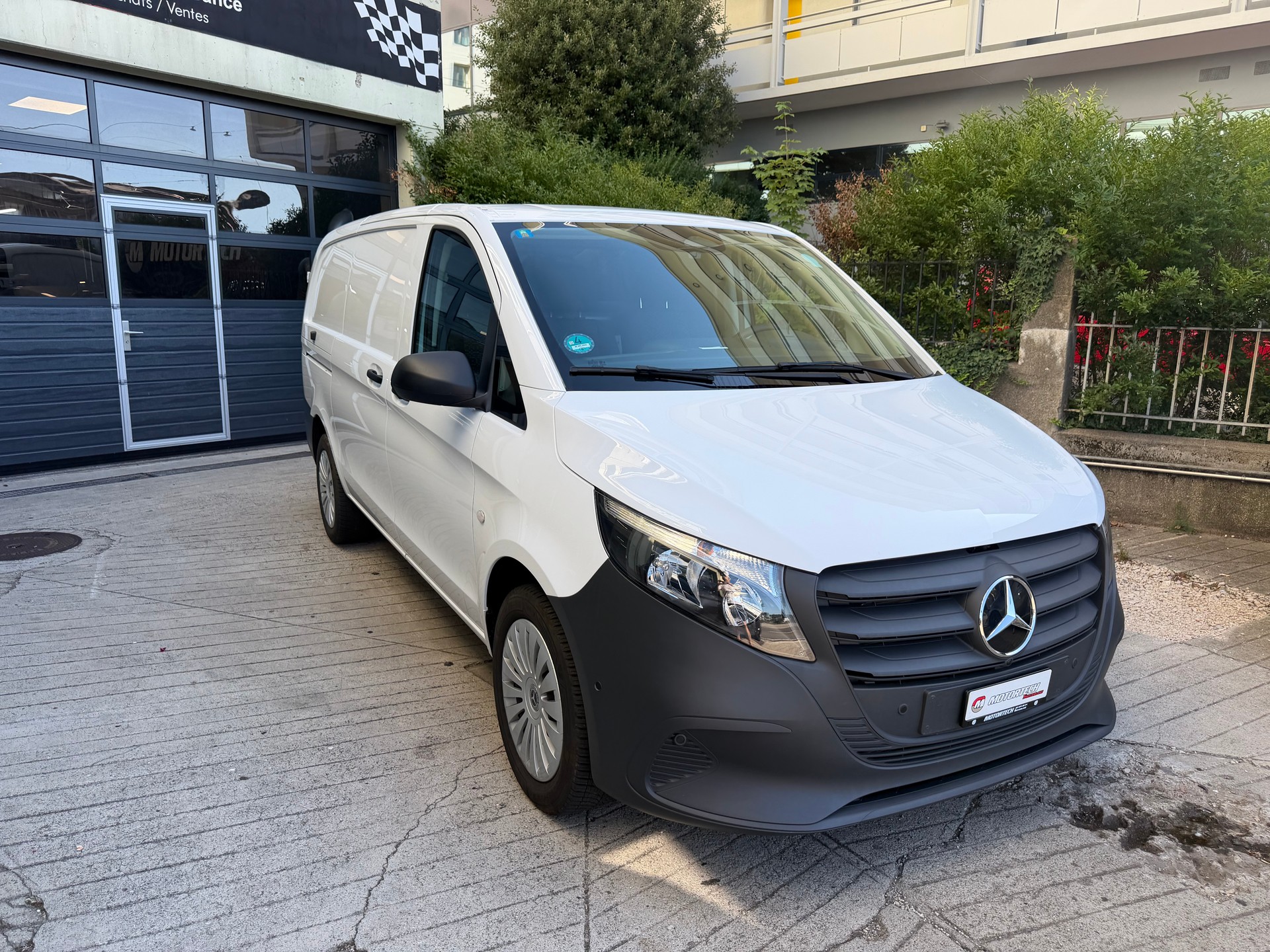 MERCEDES-BENZ Vito 116 CDI Lang Base-image-1