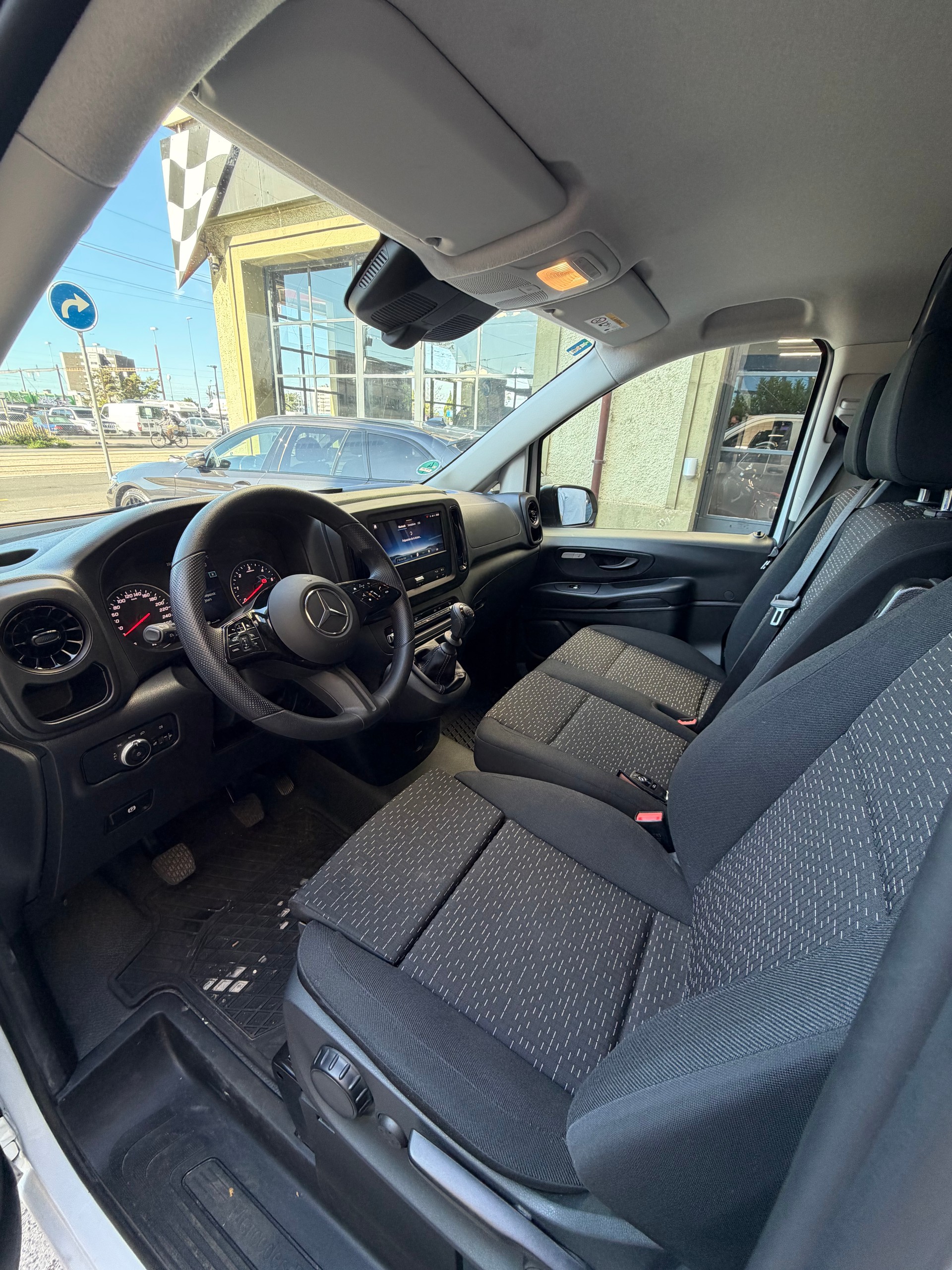 MERCEDES-BENZ Vito 116 CDI Lang Base-image-5