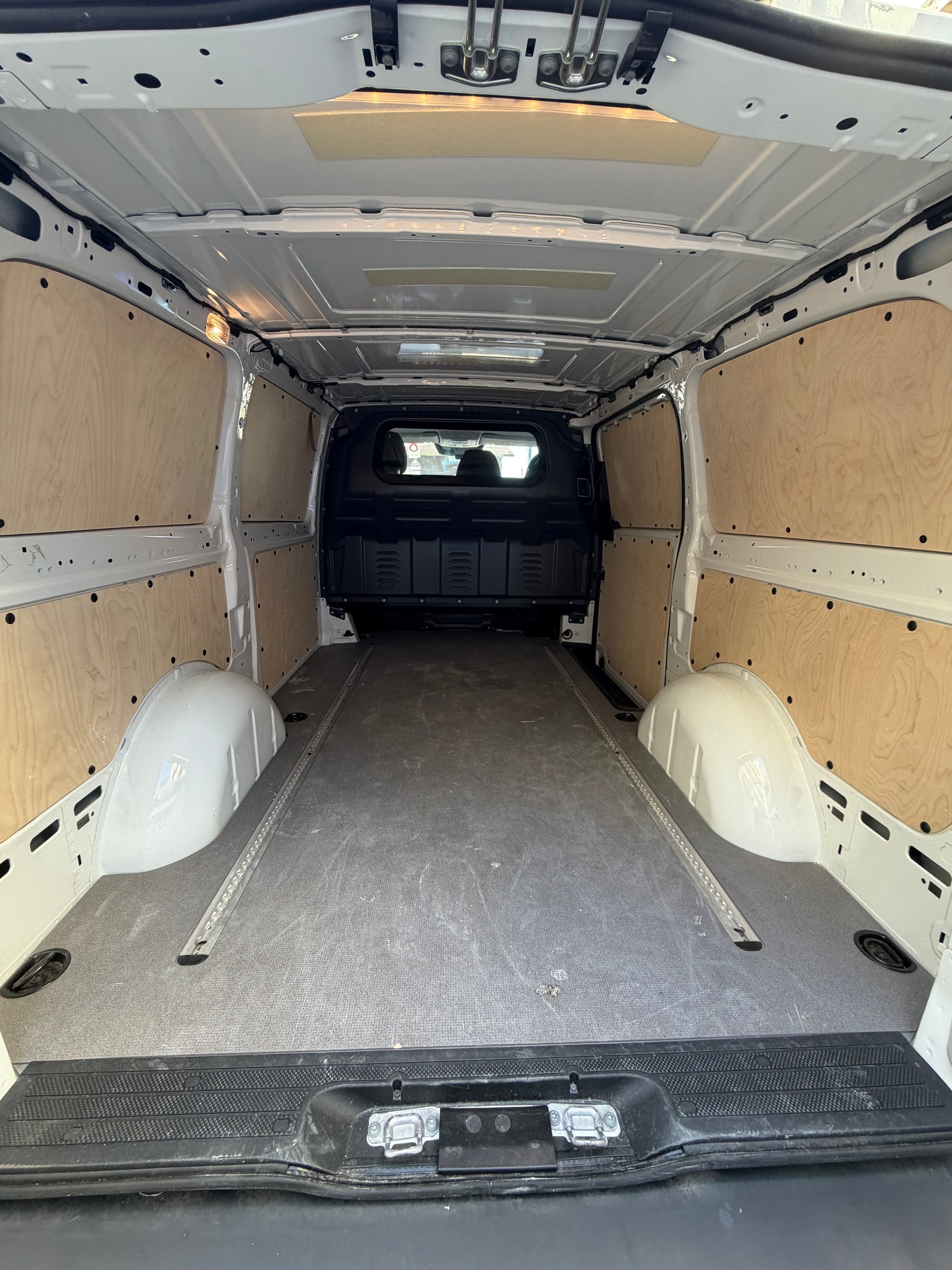 MERCEDES-BENZ Vito 116 CDI Lang Base-image-4