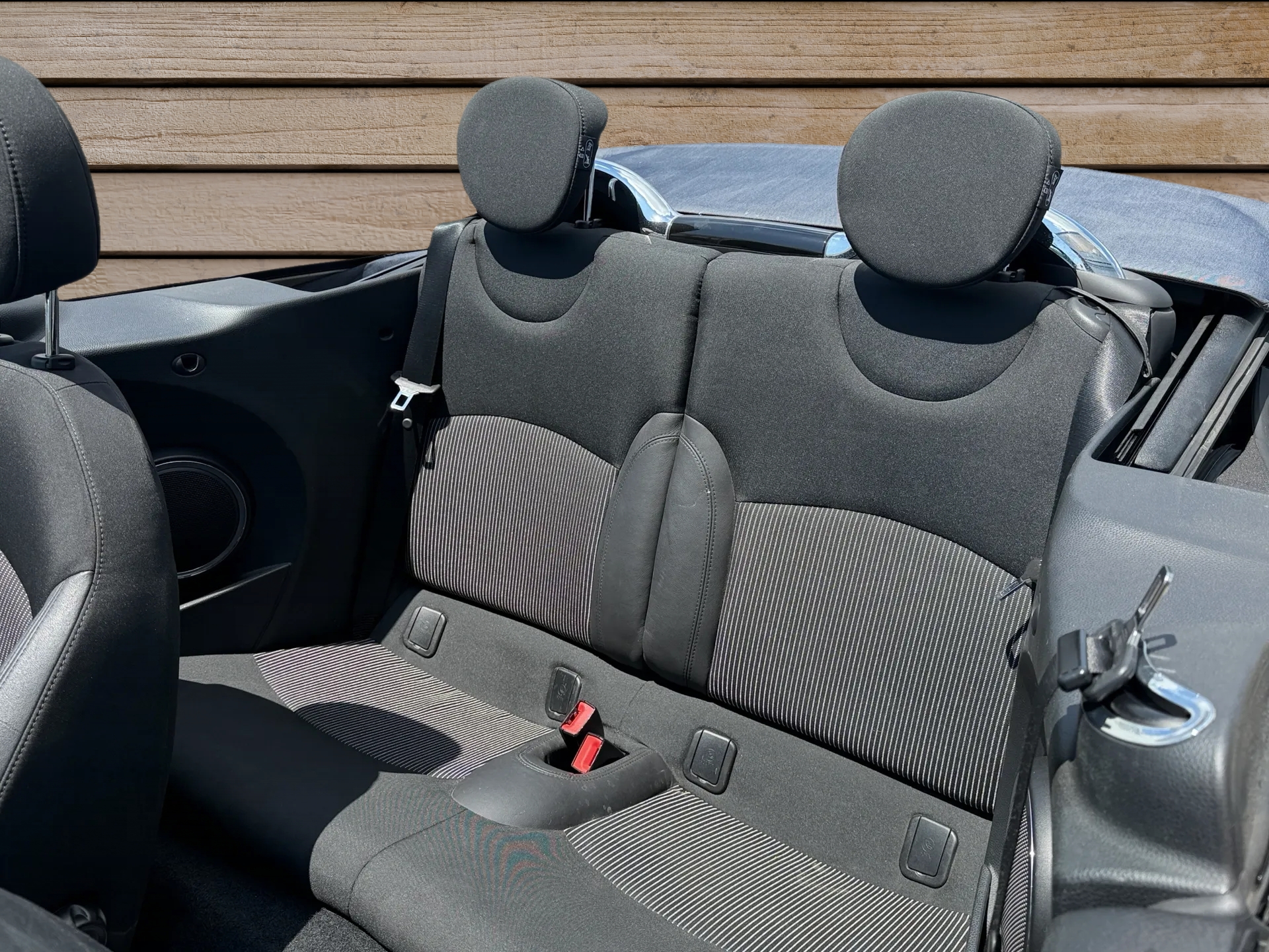 MINI Cooper S Cabriolet-image-7